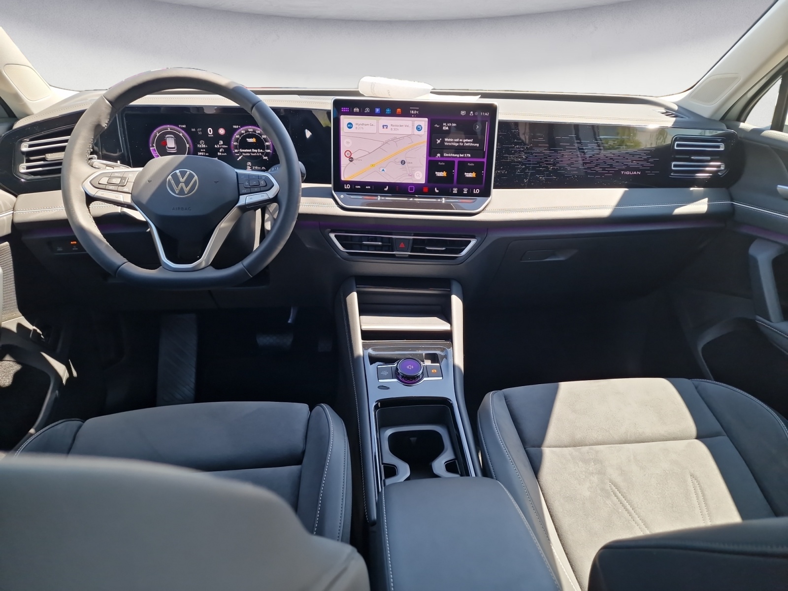 Volkswagen - Tiguan 2.0 TDI SCR DSG Elegance