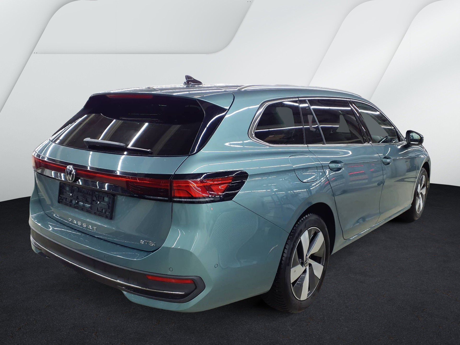 Volkswagen - Passat Variant 1.5 eTSI DSG Business