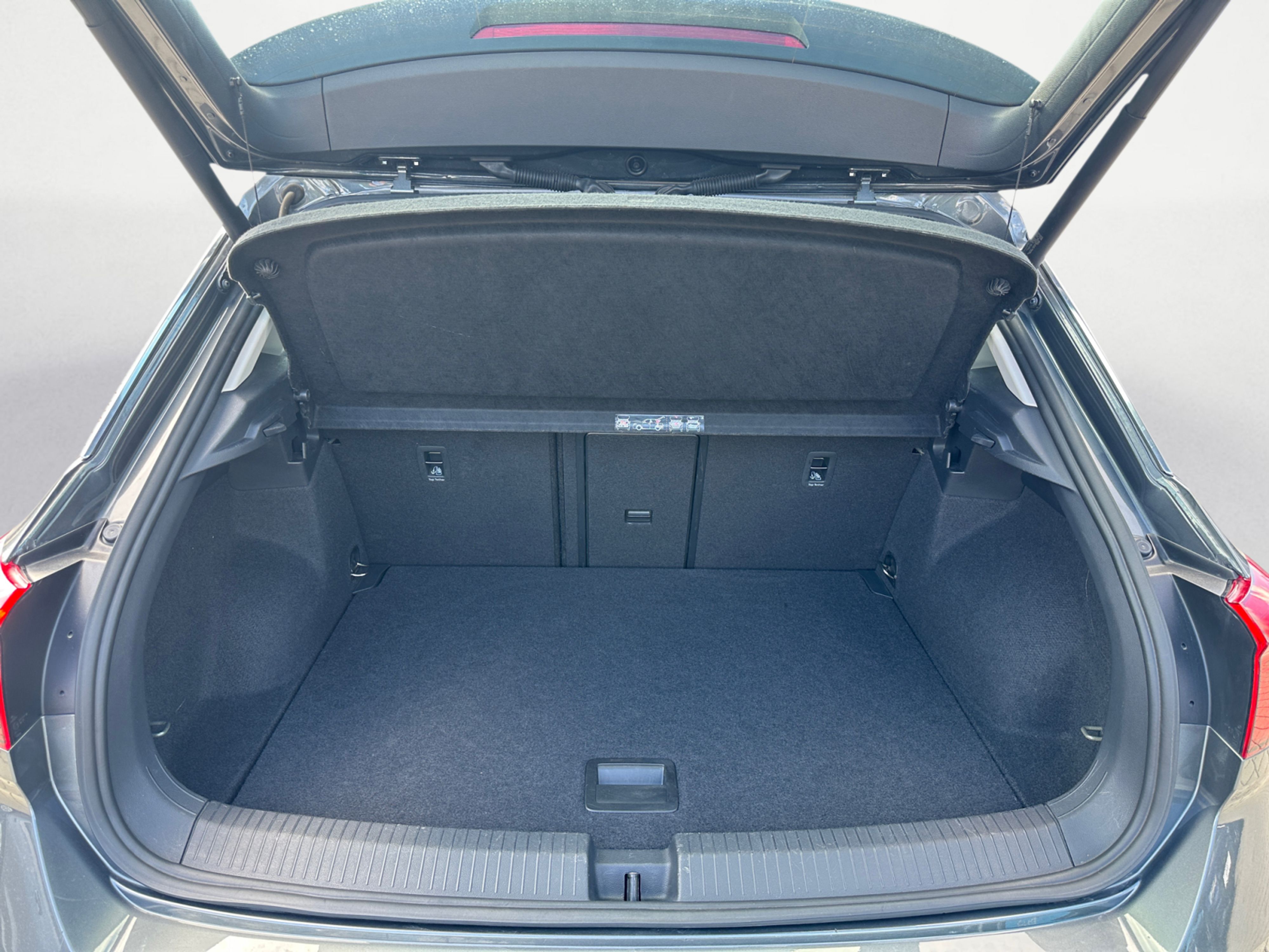 Volkswagen - T-Roc 1.0 TSI OPF ACTIVE
