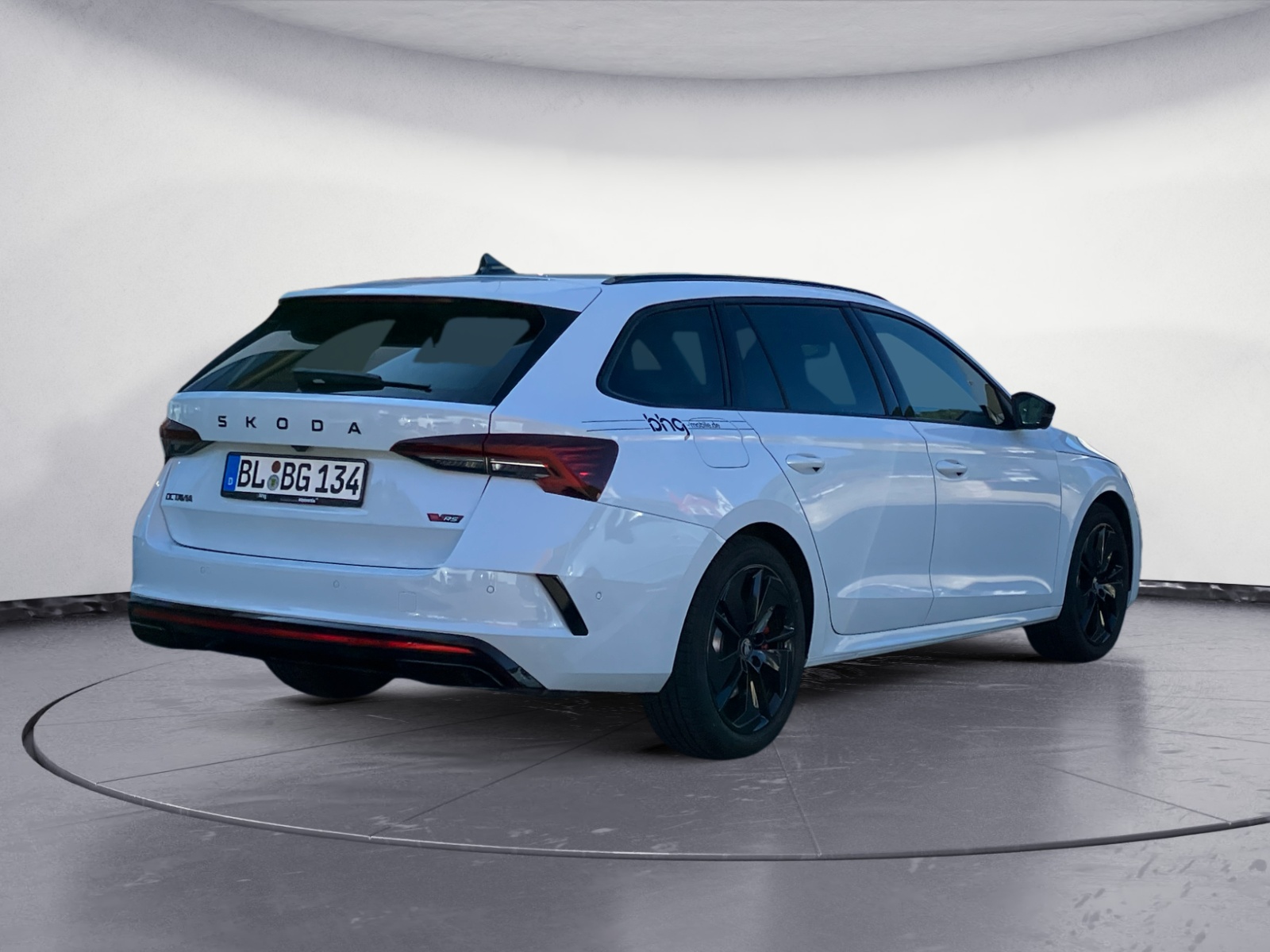 Skoda - Octavia Combi RS 2,0 TSI  7-Gang-DSG
