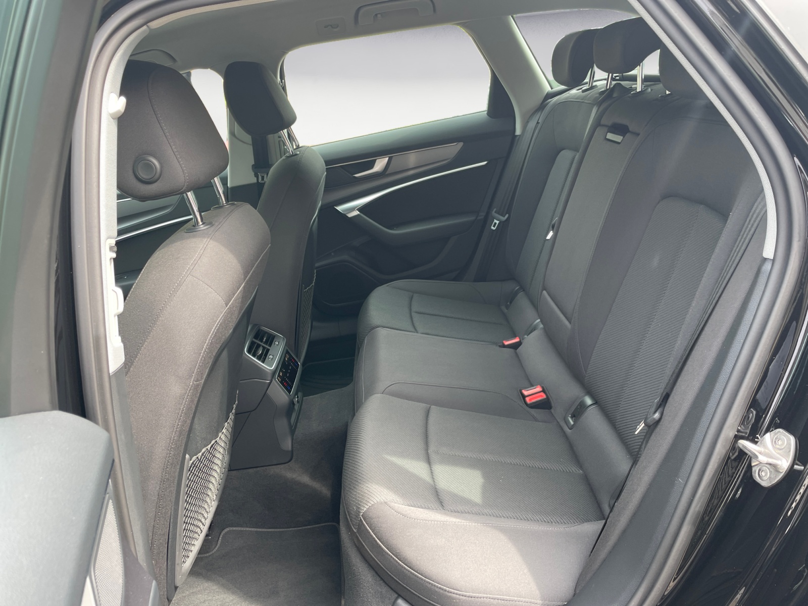 Audi - A6 Avant