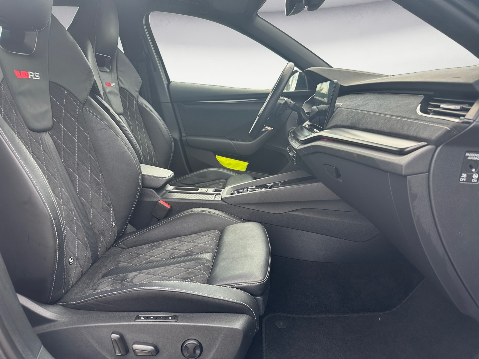 Skoda - Octavia Combi RS iV 1.4 TSI DSG