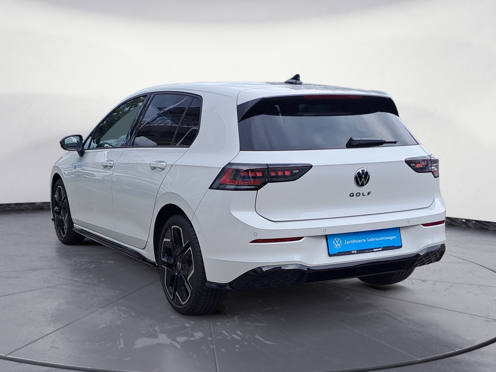 Volkswagen - Golf