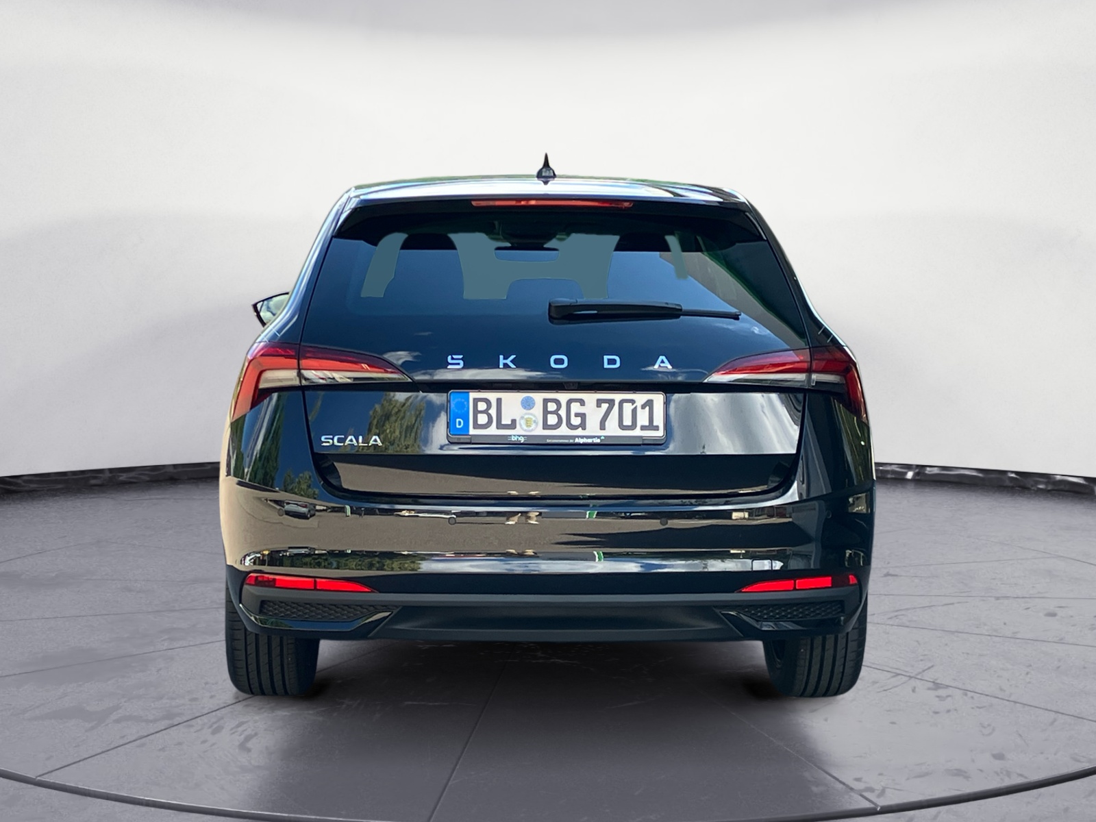 Skoda - Scala Tour 1,0 TSI 7-Gang-DSG