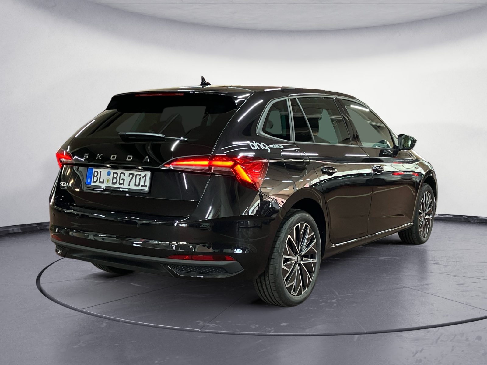 Skoda - Scala Tour 1,0 TSI 7-Gang-DSG