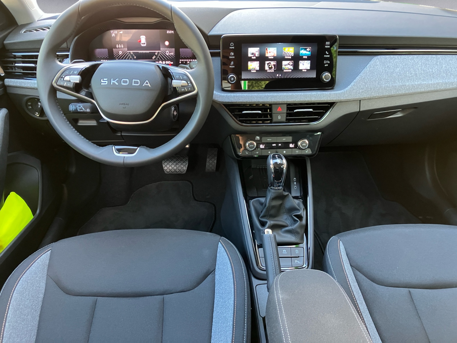 Skoda - Scala Tour 1,0 TSI 7-Gang-DSG