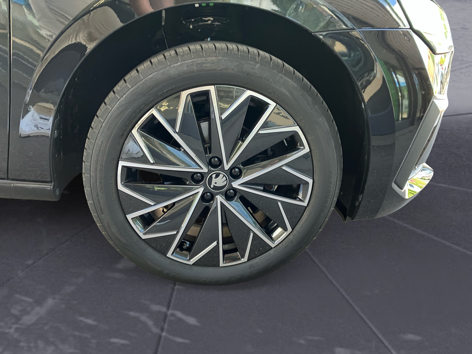 Skoda - Scala Tour 1,0 TSI 7-Gang-DSG