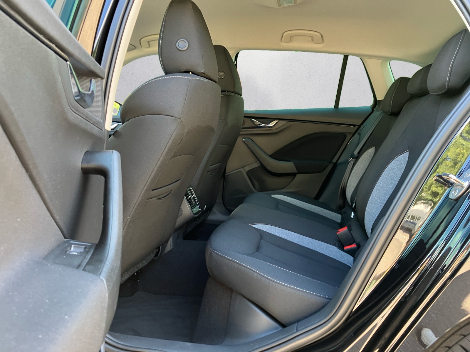 Skoda - Scala Tour 1,0 TSI 7-Gang-DSG