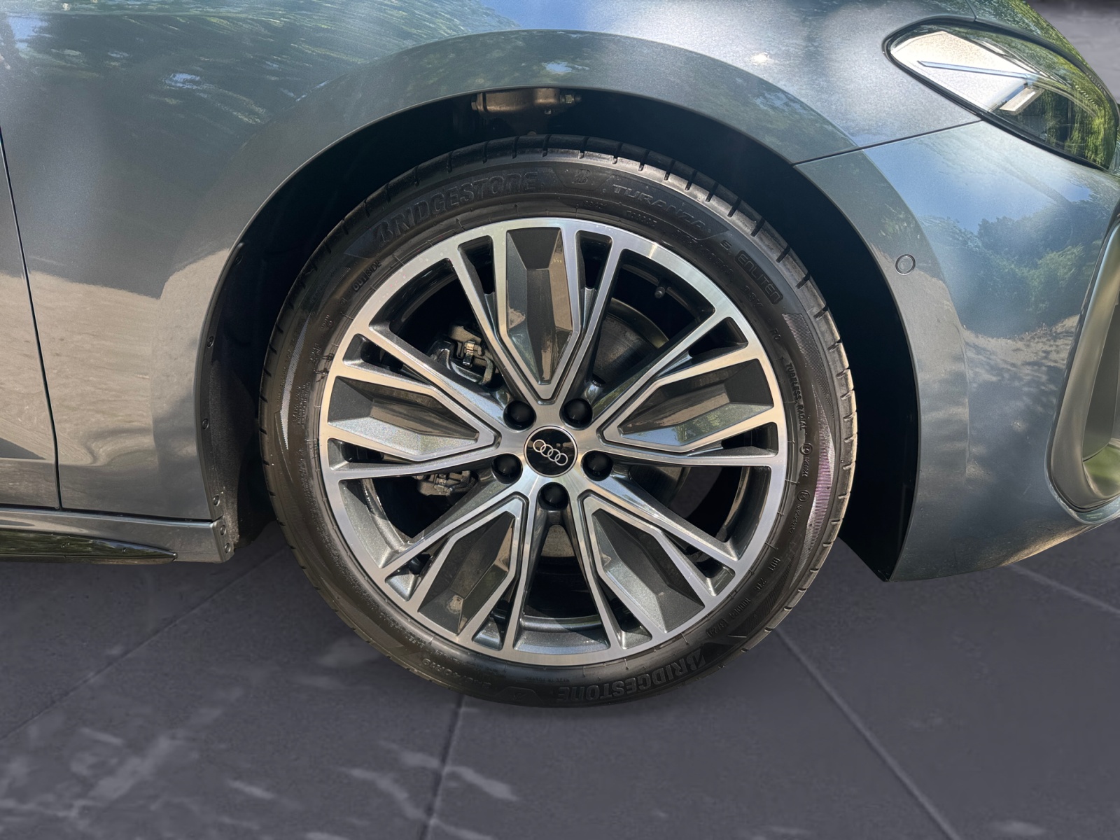 Audi - A5 Avant TFSI quattro S tron ic