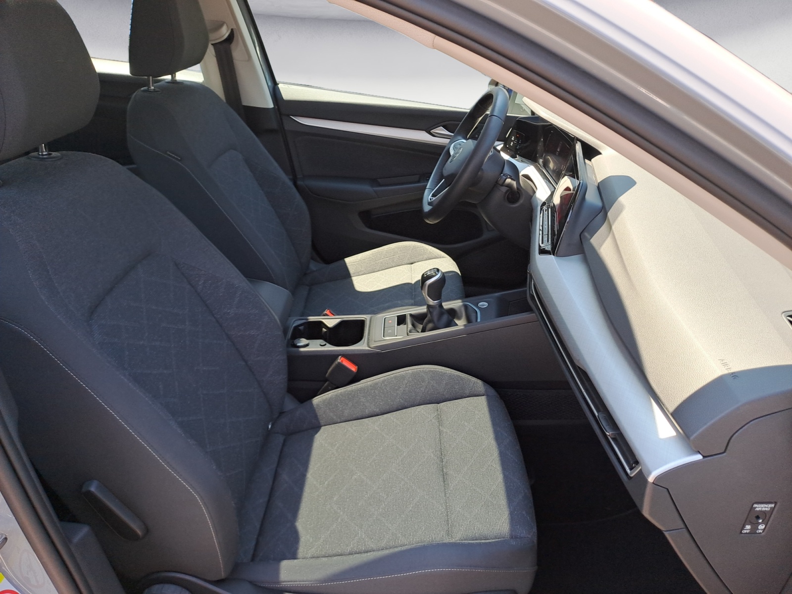Volkswagen - Golf 1.5 TSI Life