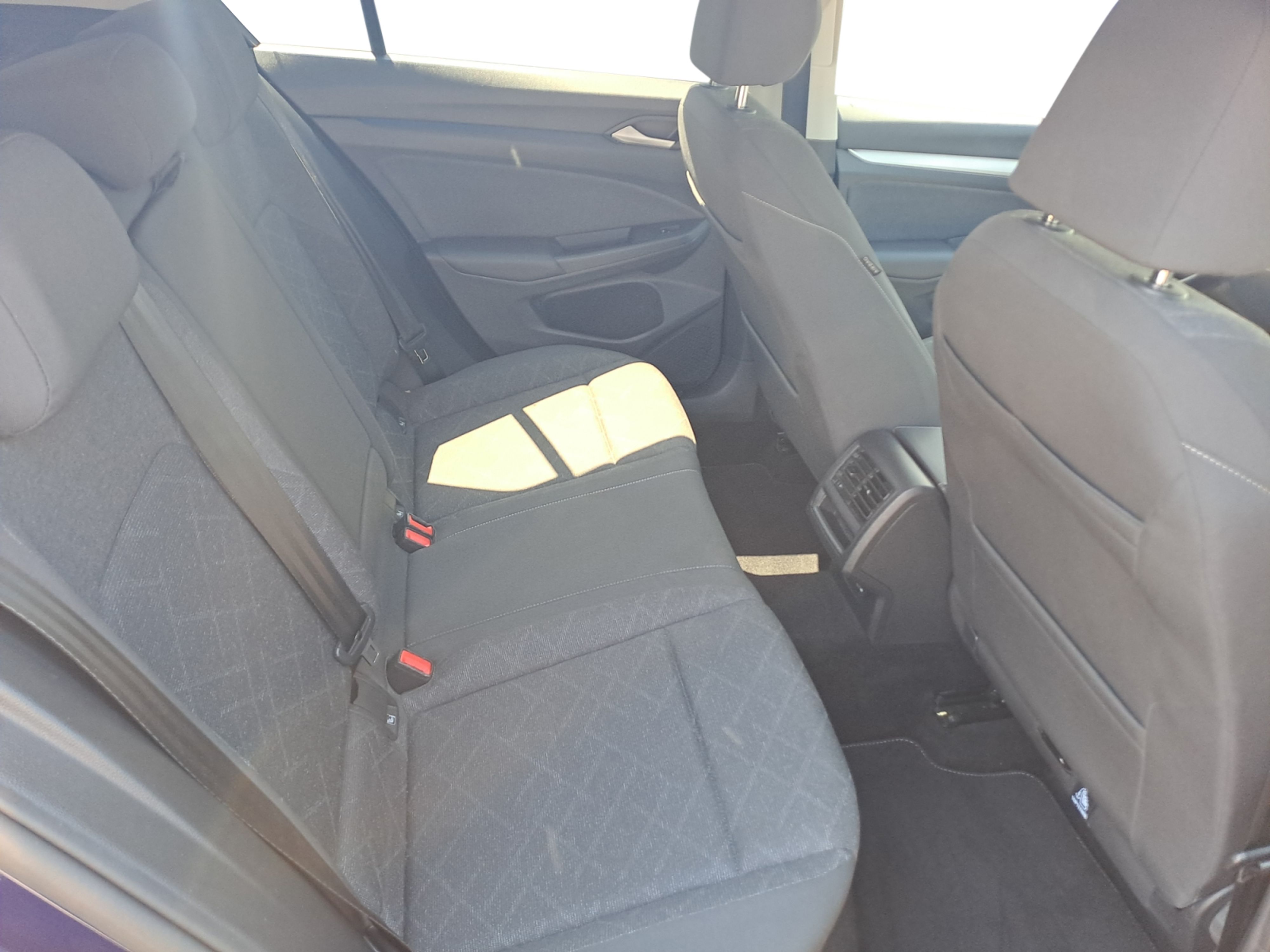 Volkswagen - Golf 2.0 TDI Life