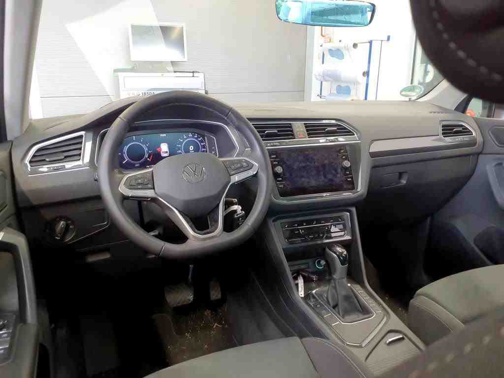 Volkswagen - Tiguan