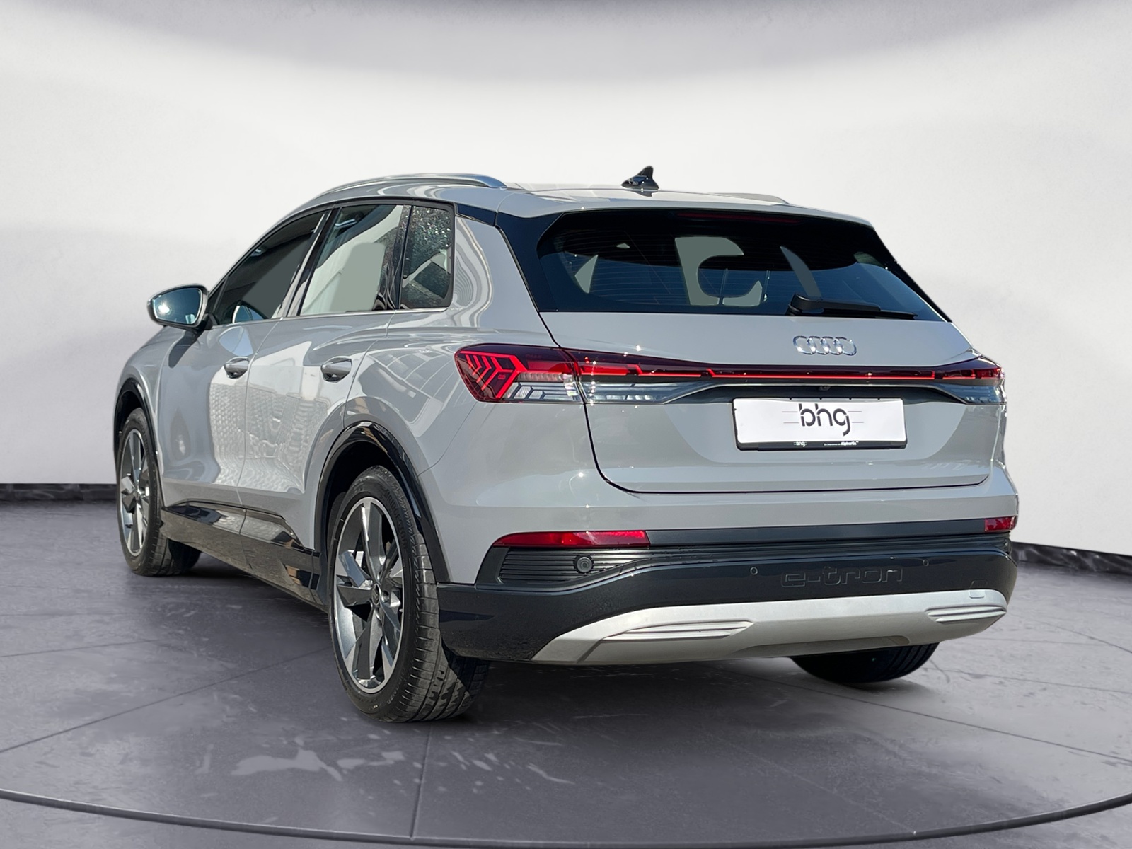 Audi - Q4 e-tron 40