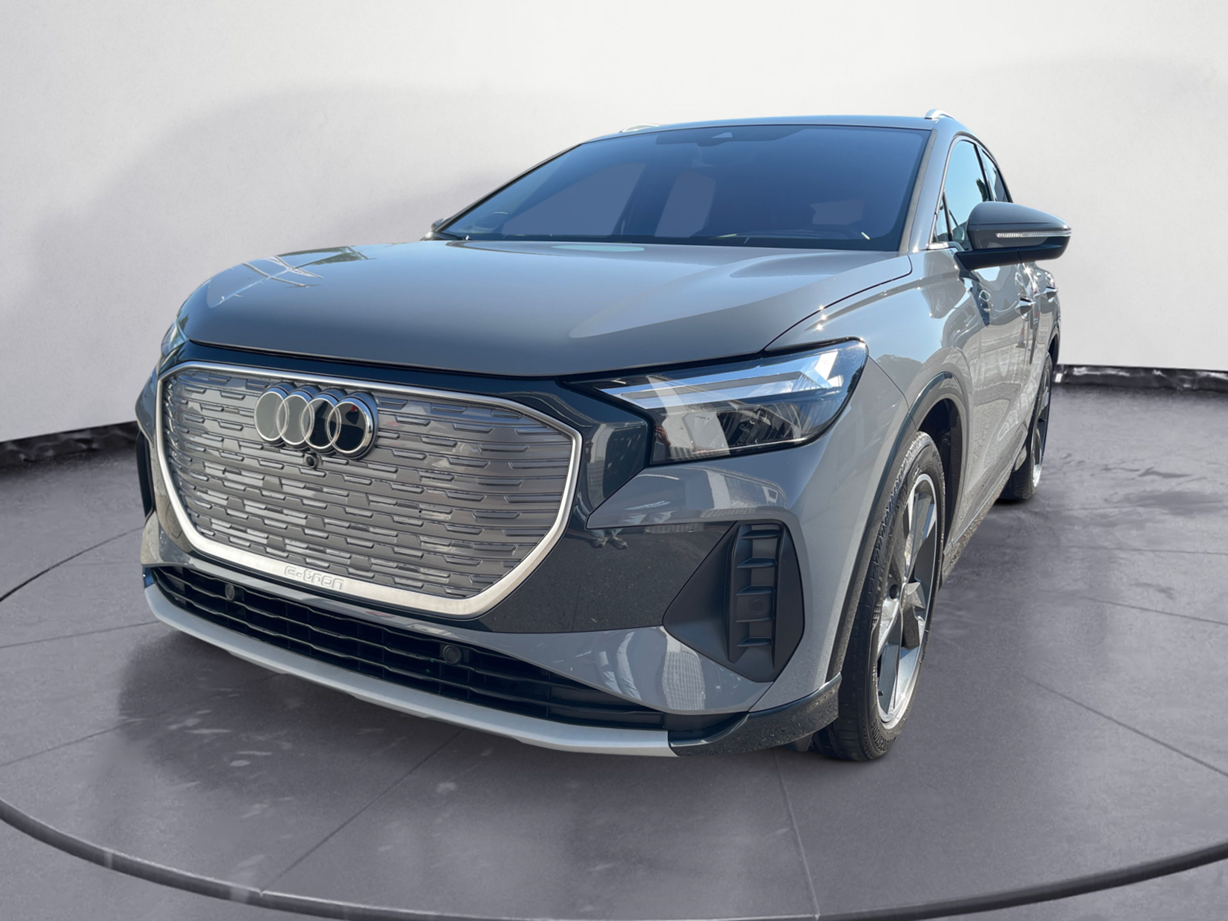 Audi - Q4 e-tron 40