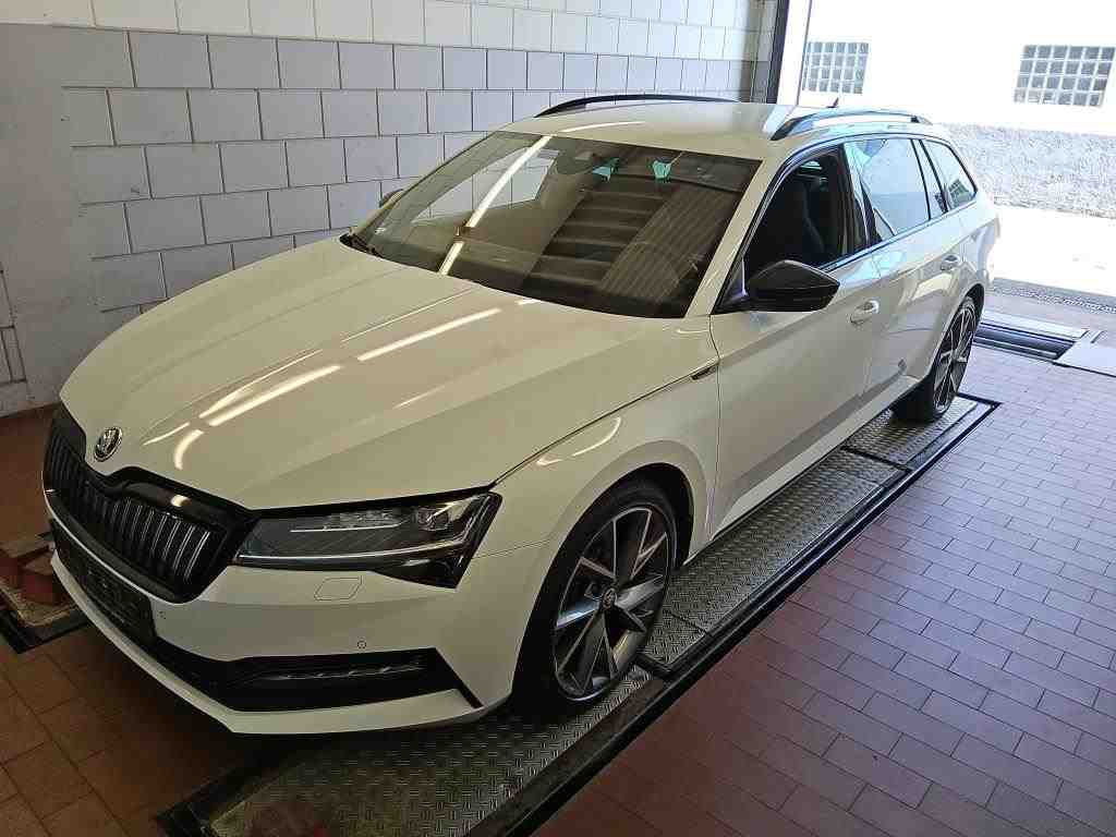 Skoda - Superb Combi 1.4TSI iV DSG Sportline