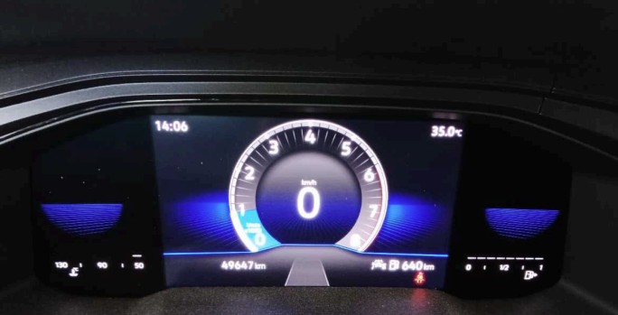 Volkswagen - Polo 1,0 Fresh