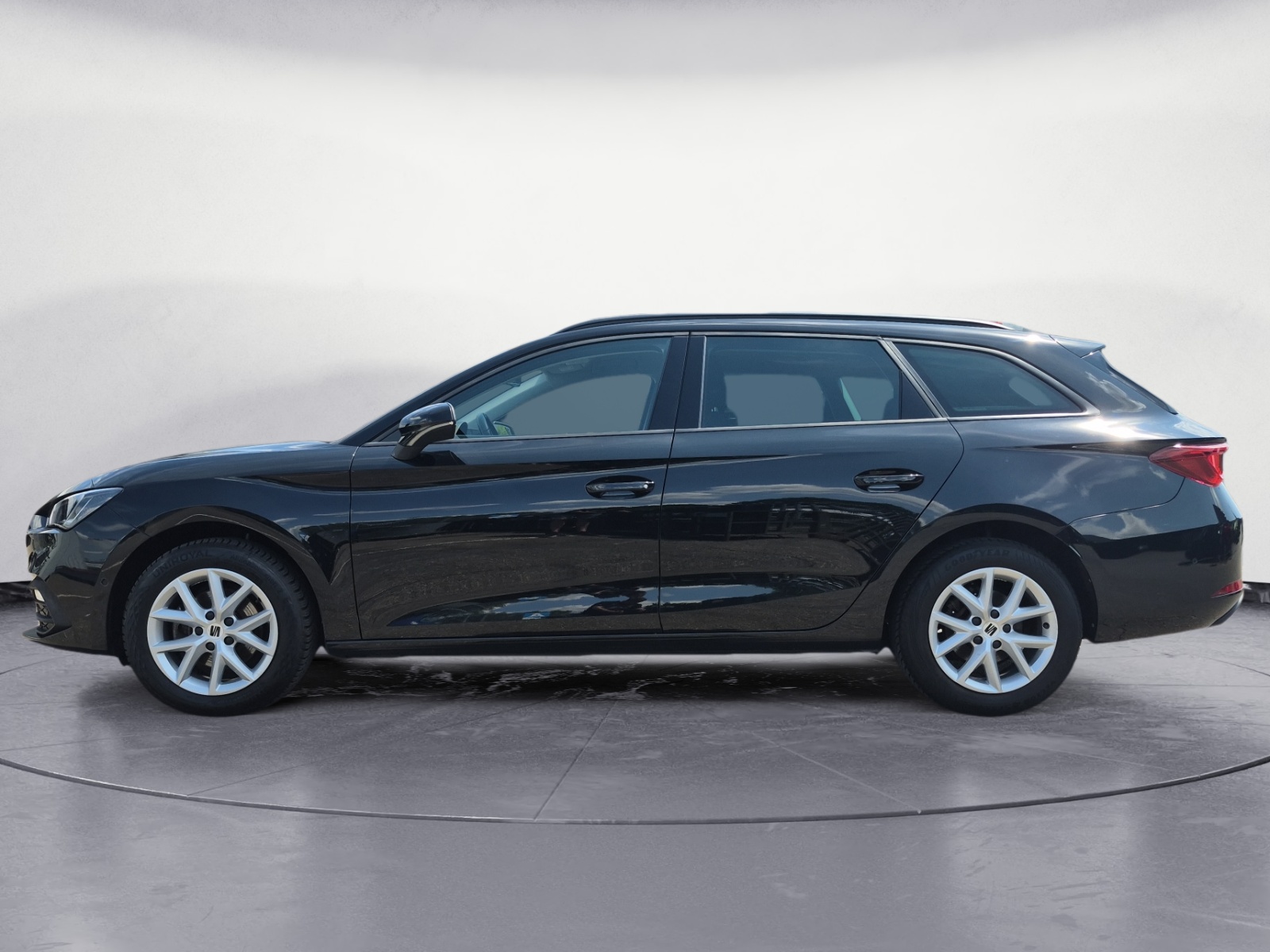 Seat - Leon Sportstourer 1.5 eTSI ACT OPF DSG Style