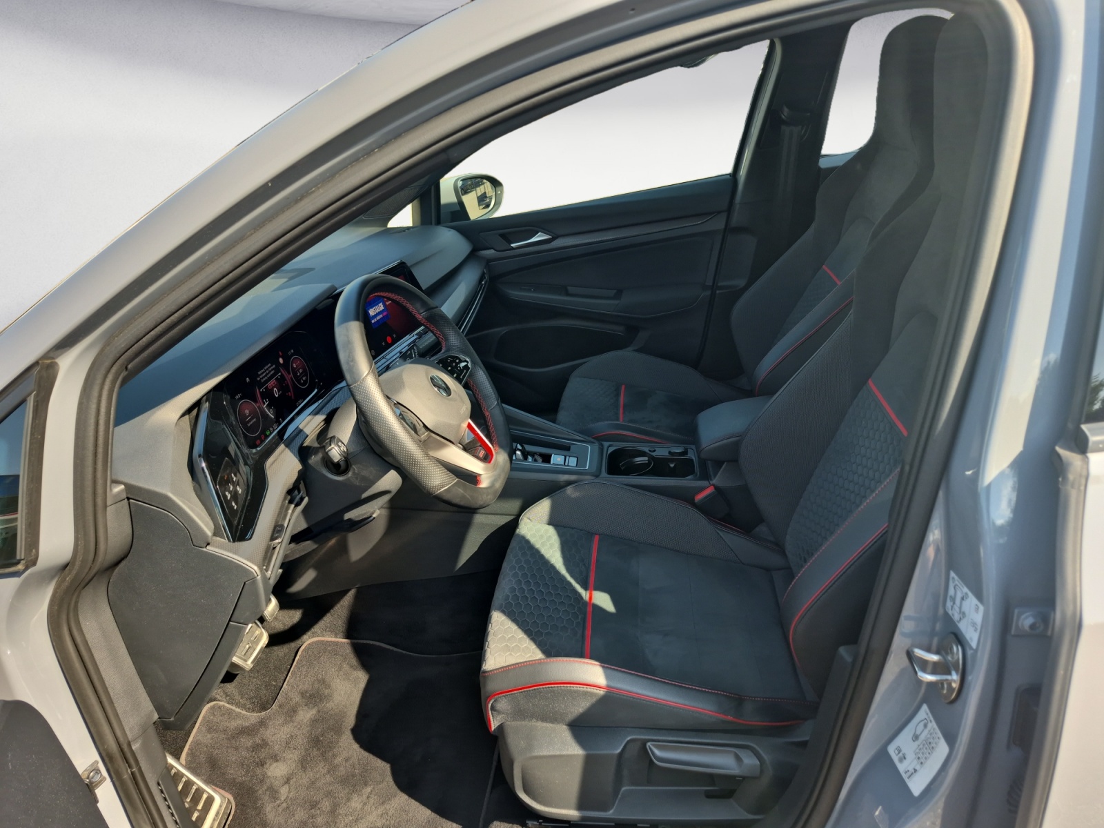 Volkswagen - Golf GTI 2.0 TSI DSG Clubsport
