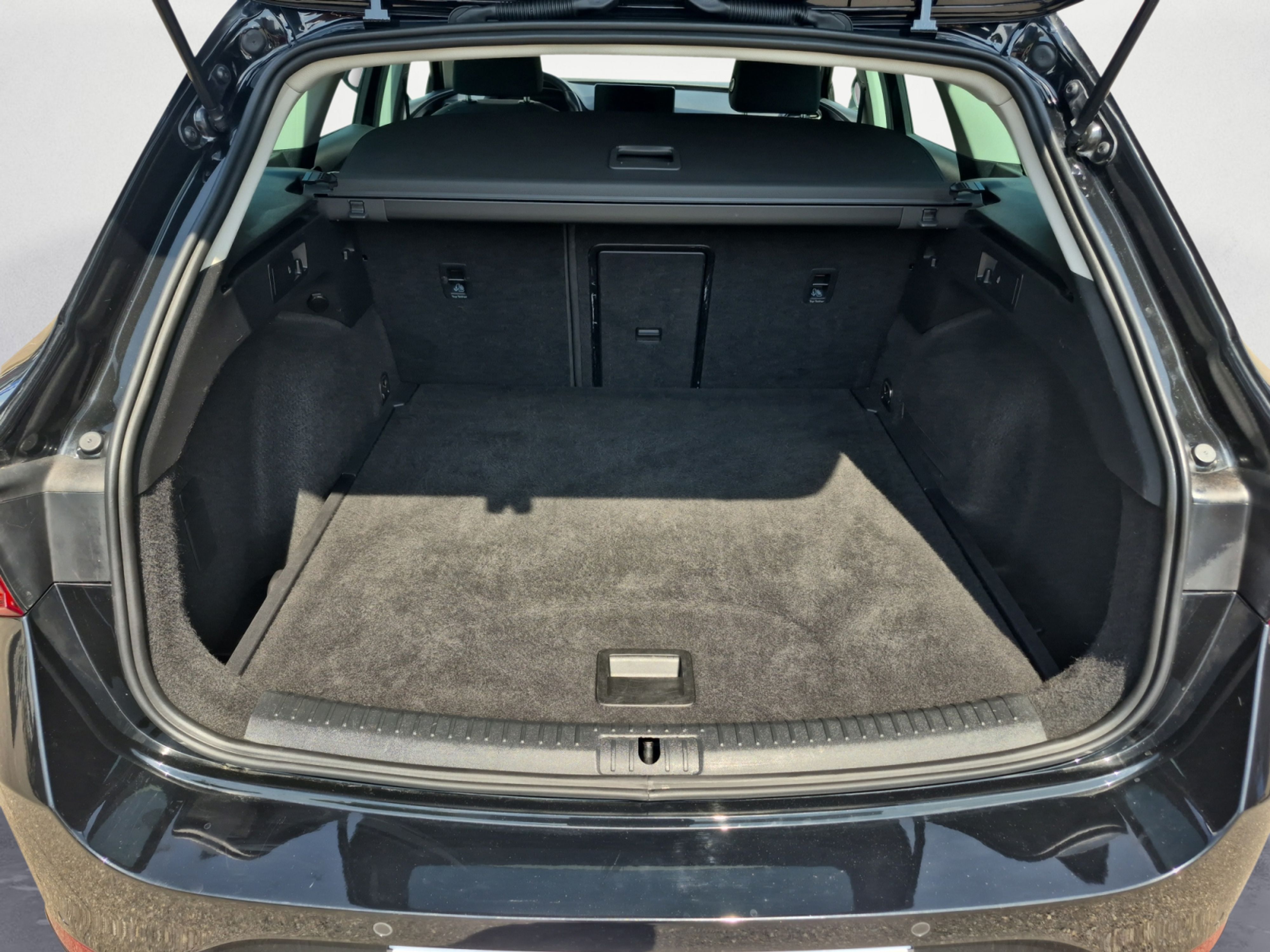 Seat - Leon Sportstourer 1.5 eTSI ACT OPF DSG Style