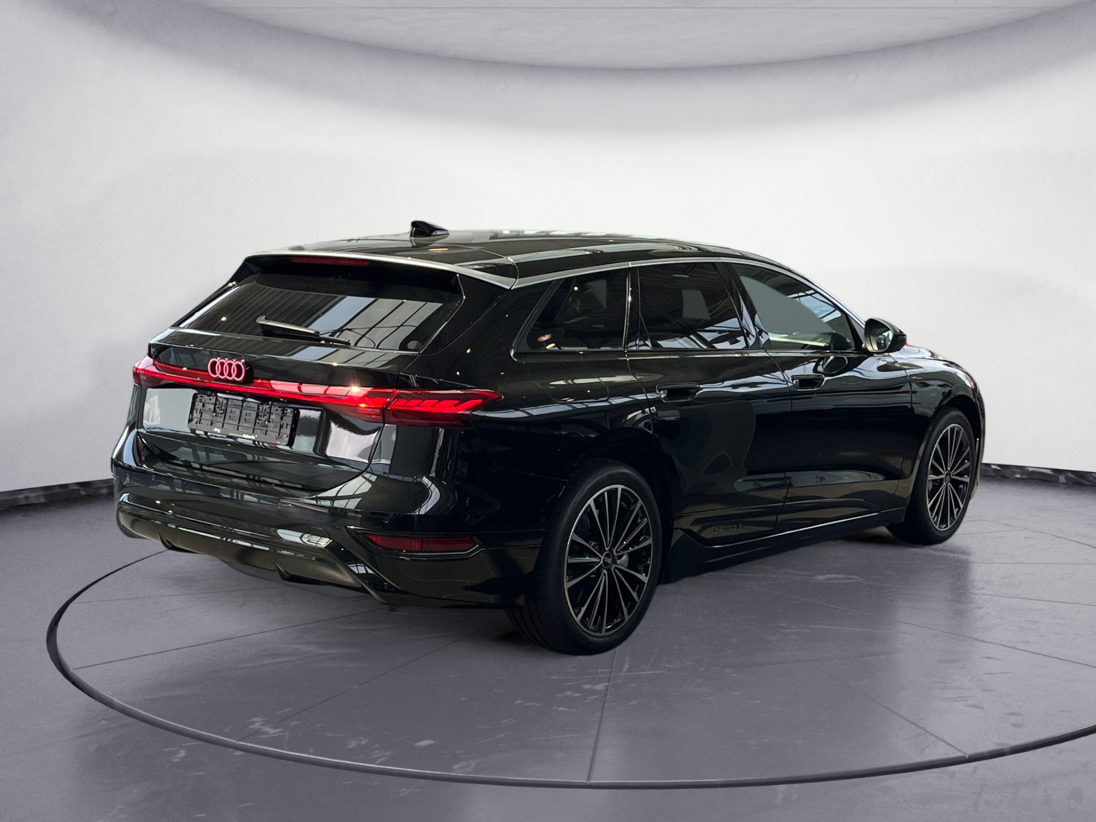 Audi - A6 Avant e-tron performance