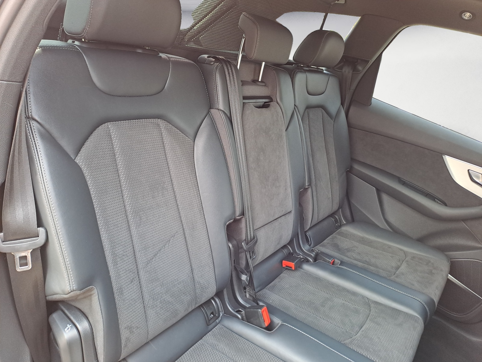 Audi - Q7 55 TFSI e quattro tiptr.