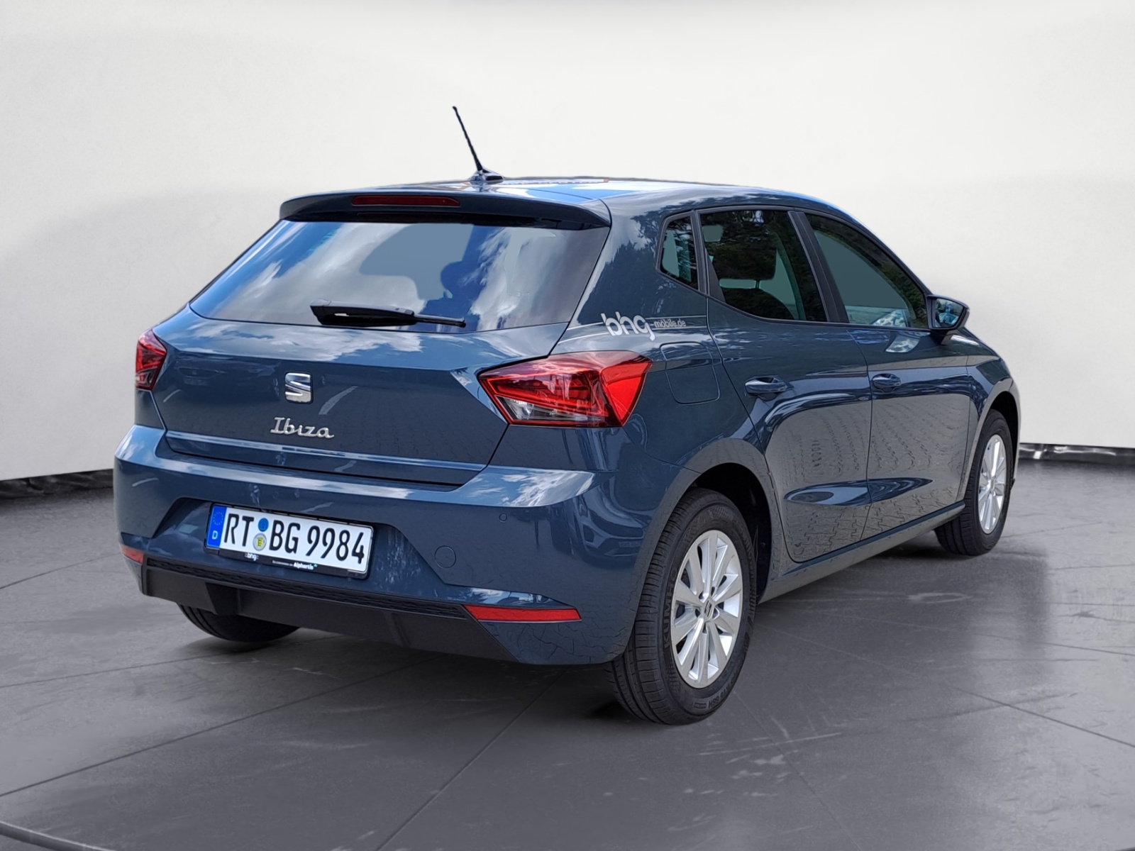 Seat - Ibiza Road Edition 1.0 TSI  7-Gang-DSG