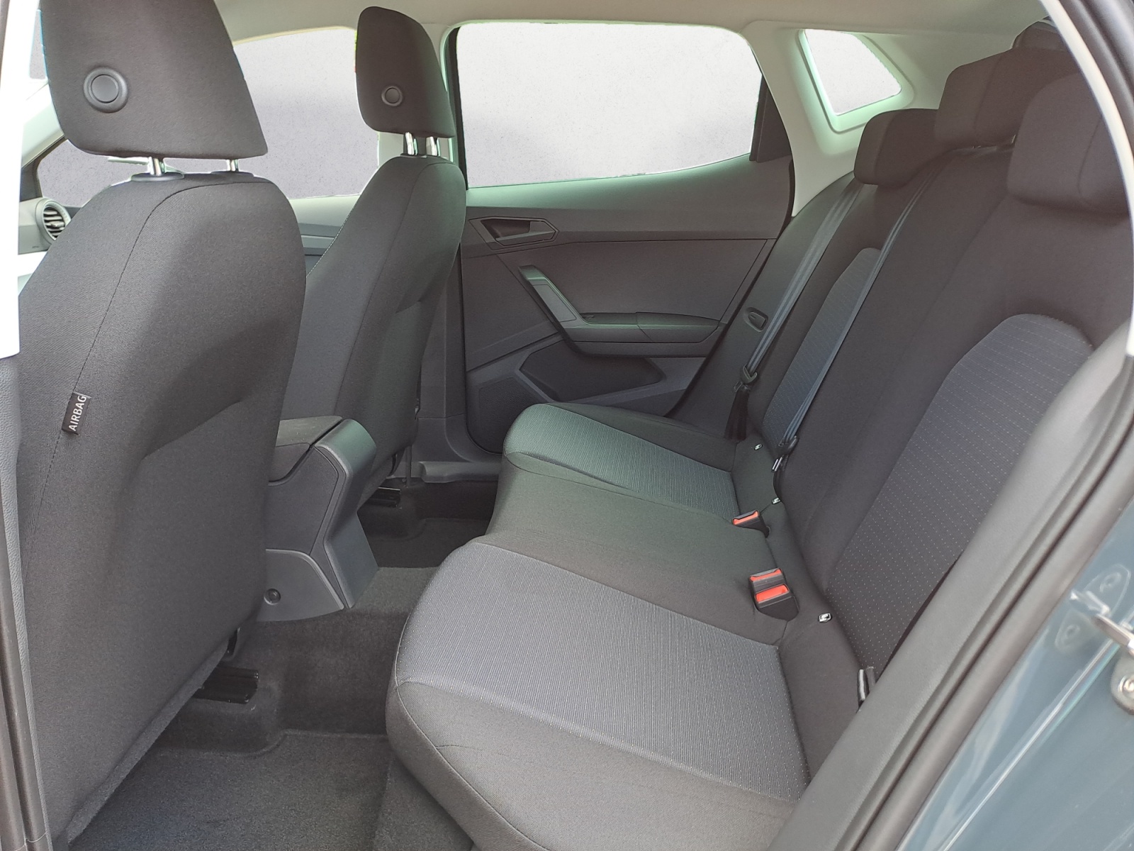 Seat - Ibiza Road Edition 1.0 TSI  7-Gang-DSG