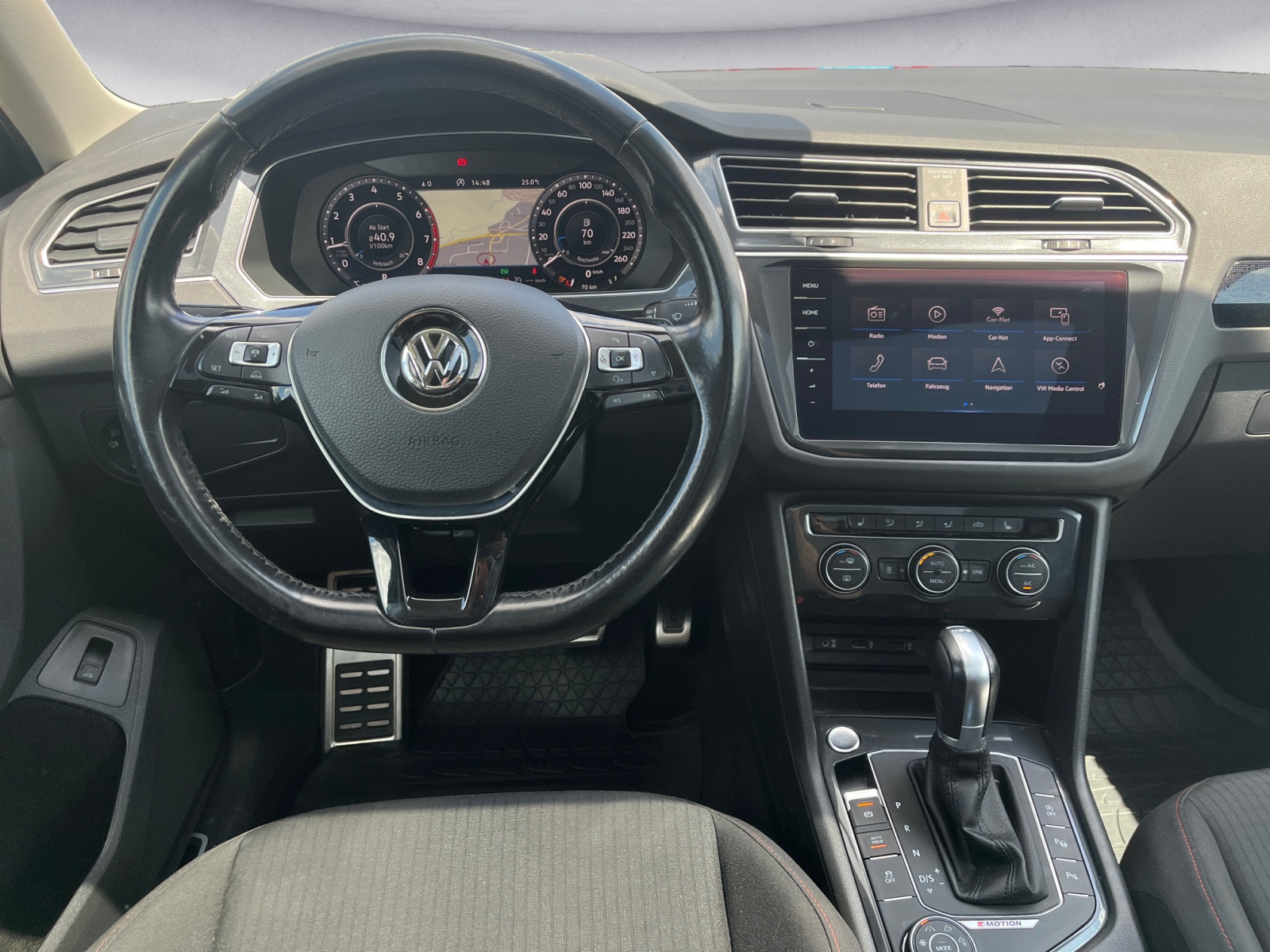 Volkswagen - Tiguan 2.0 TSI 4Motion DSG Sound
