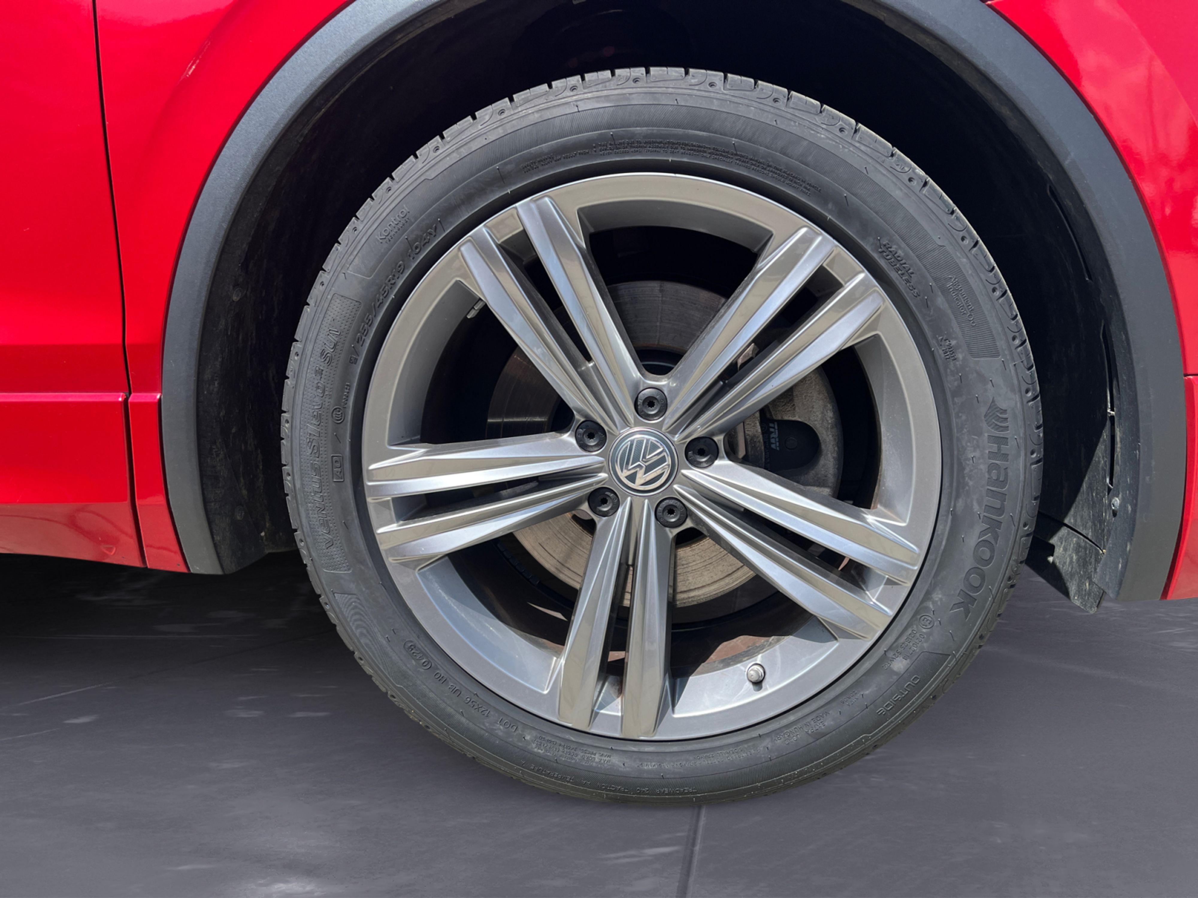 Volkswagen - Tiguan 2.0 TSI 4Motion DSG Sound