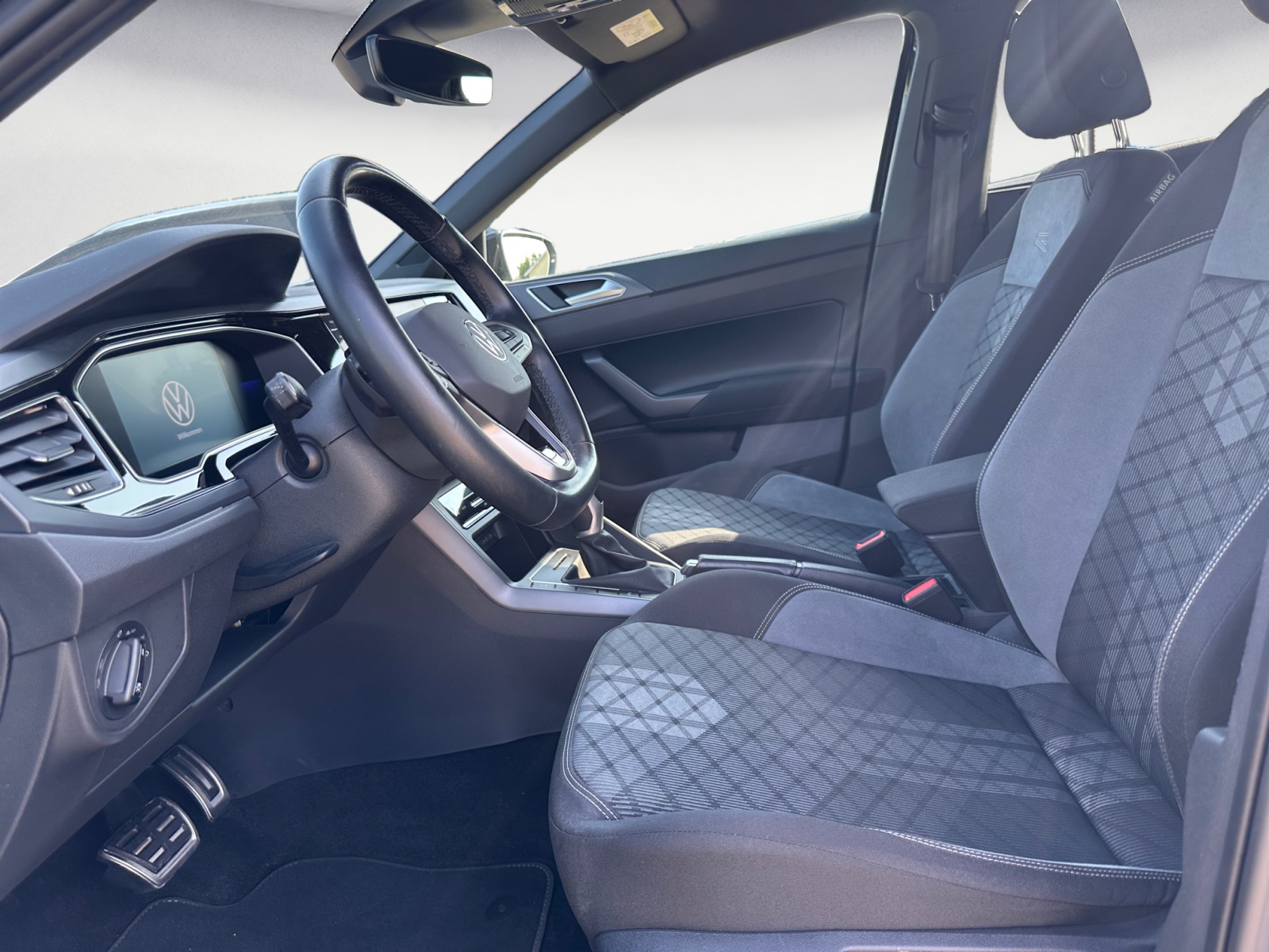 Volkswagen - Polo 1.0 TSI OPF DSG R-Line