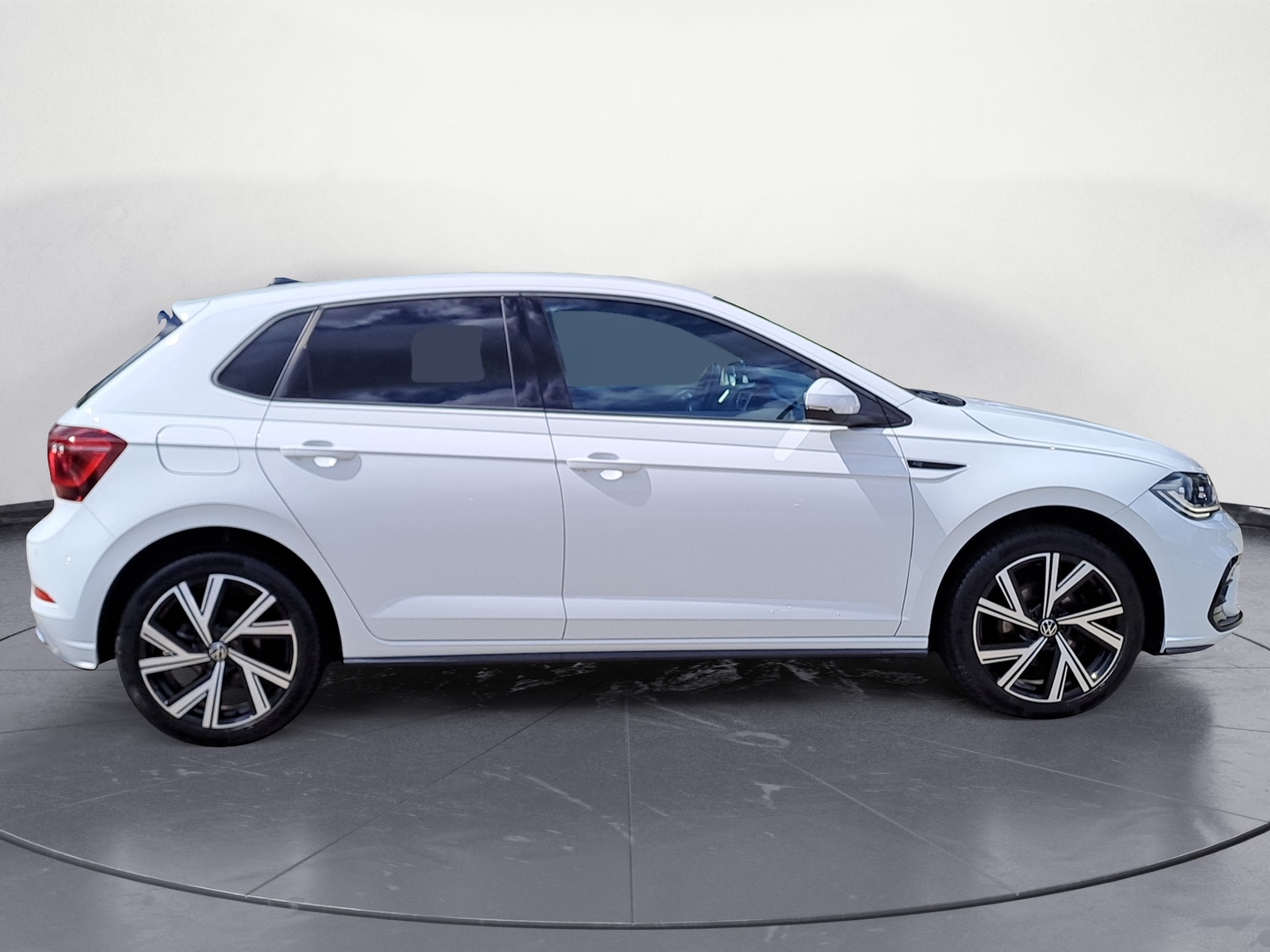 Volkswagen - Polo 1.0 TSI OPF DSG R-Line