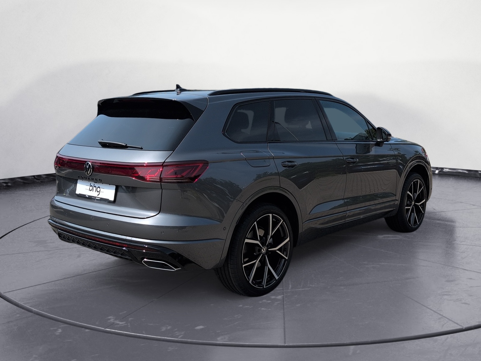 Volkswagen - Touareg R-Line 3,0 l V6 TDI SCR 4MOTION   8-Gang-Automatik (Tiptro nic)