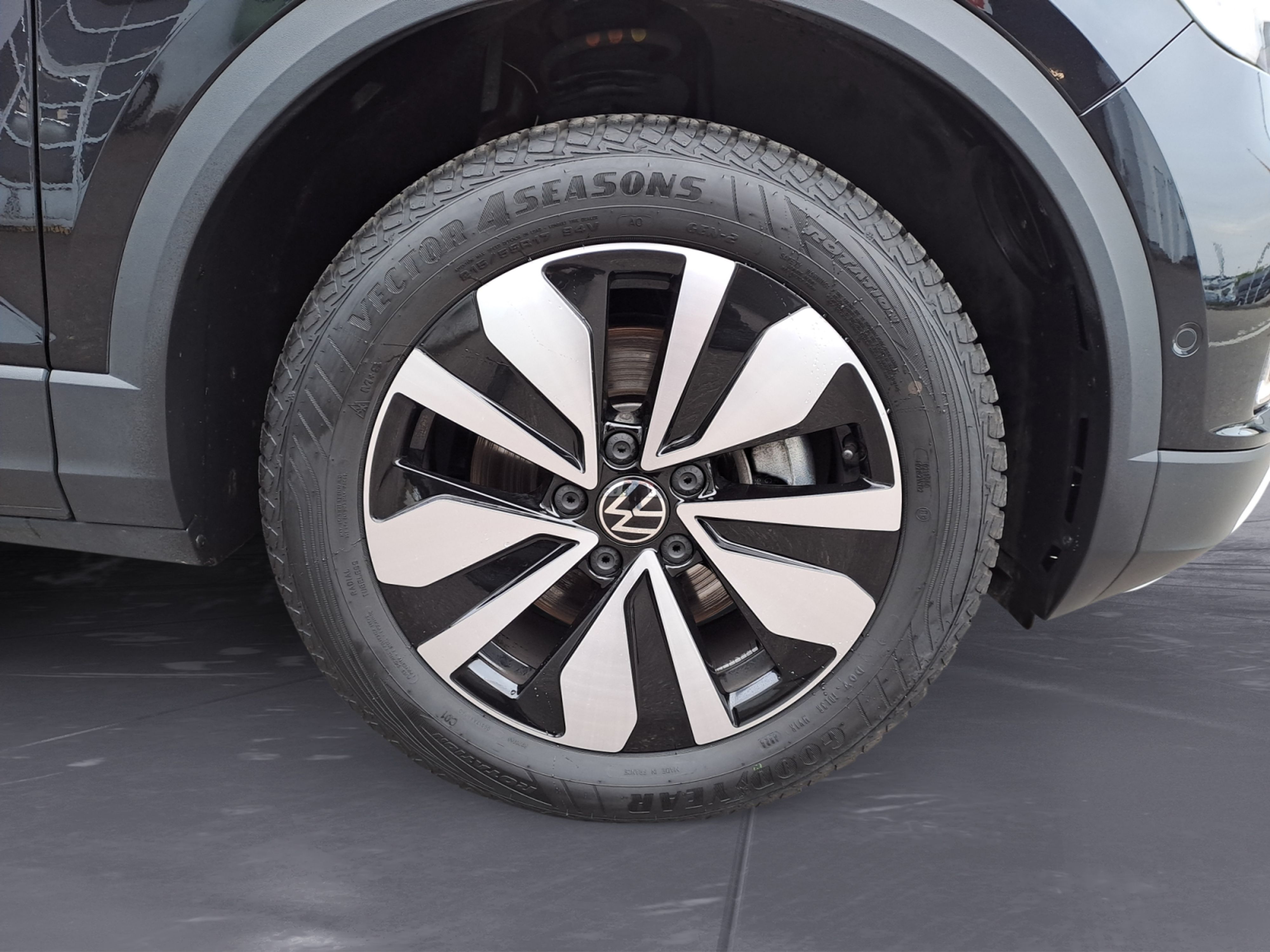 Volkswagen - T-Roc 2.0 TDI SCR DSG GOAL