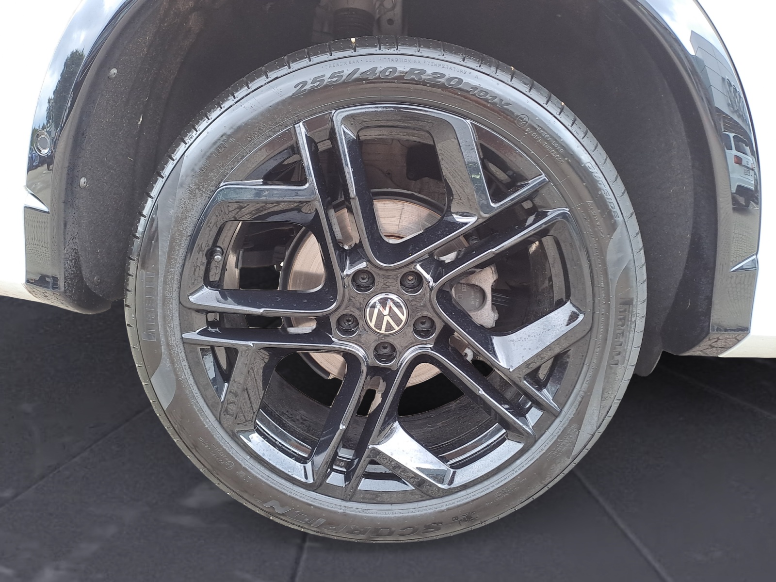 Volkswagen - Tiguan 2.0 TDI SCR 4MOTION DSG R-Line