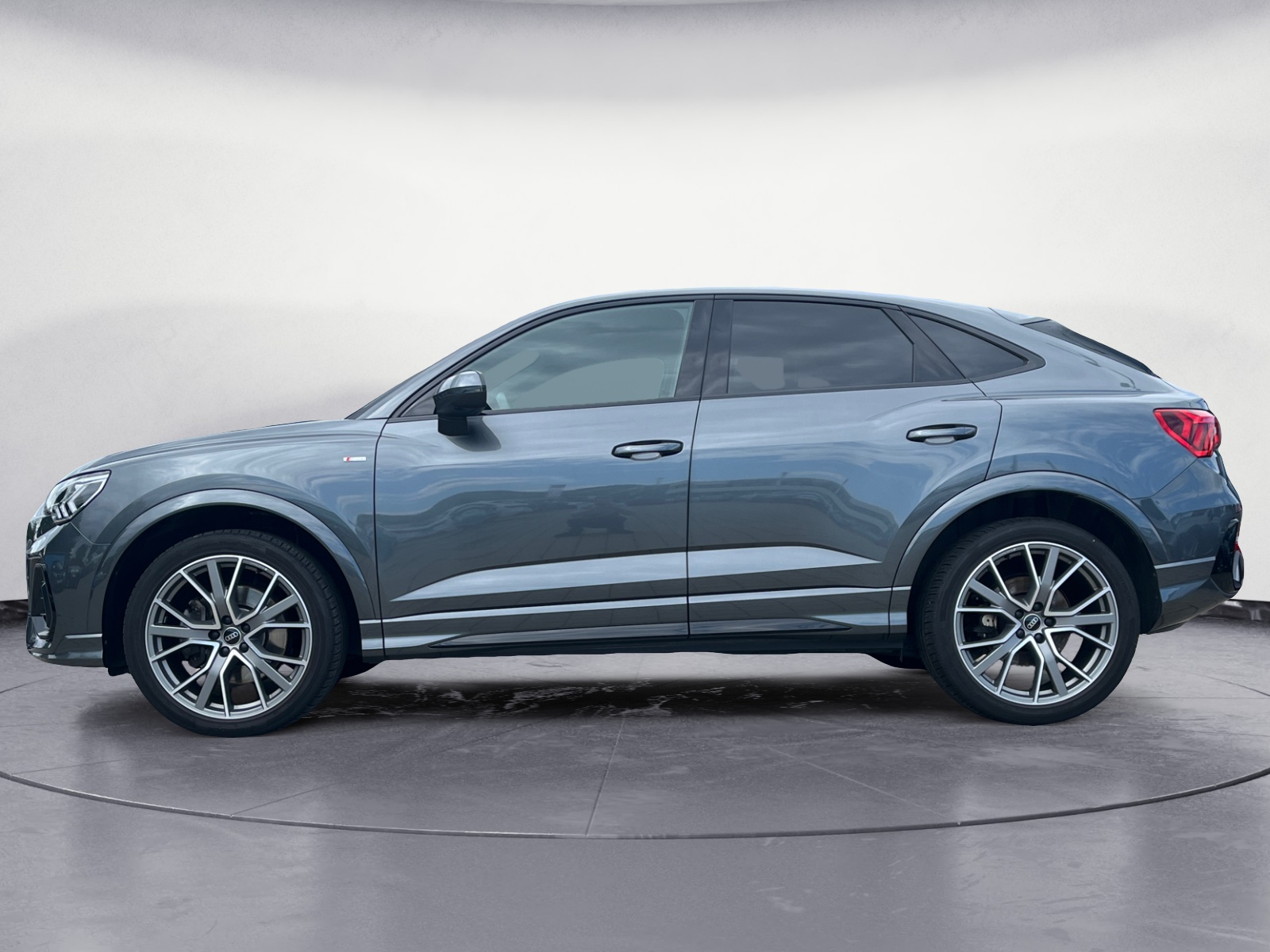 Audi - Q3 40 TFSI Sportback quattro S tronic S line