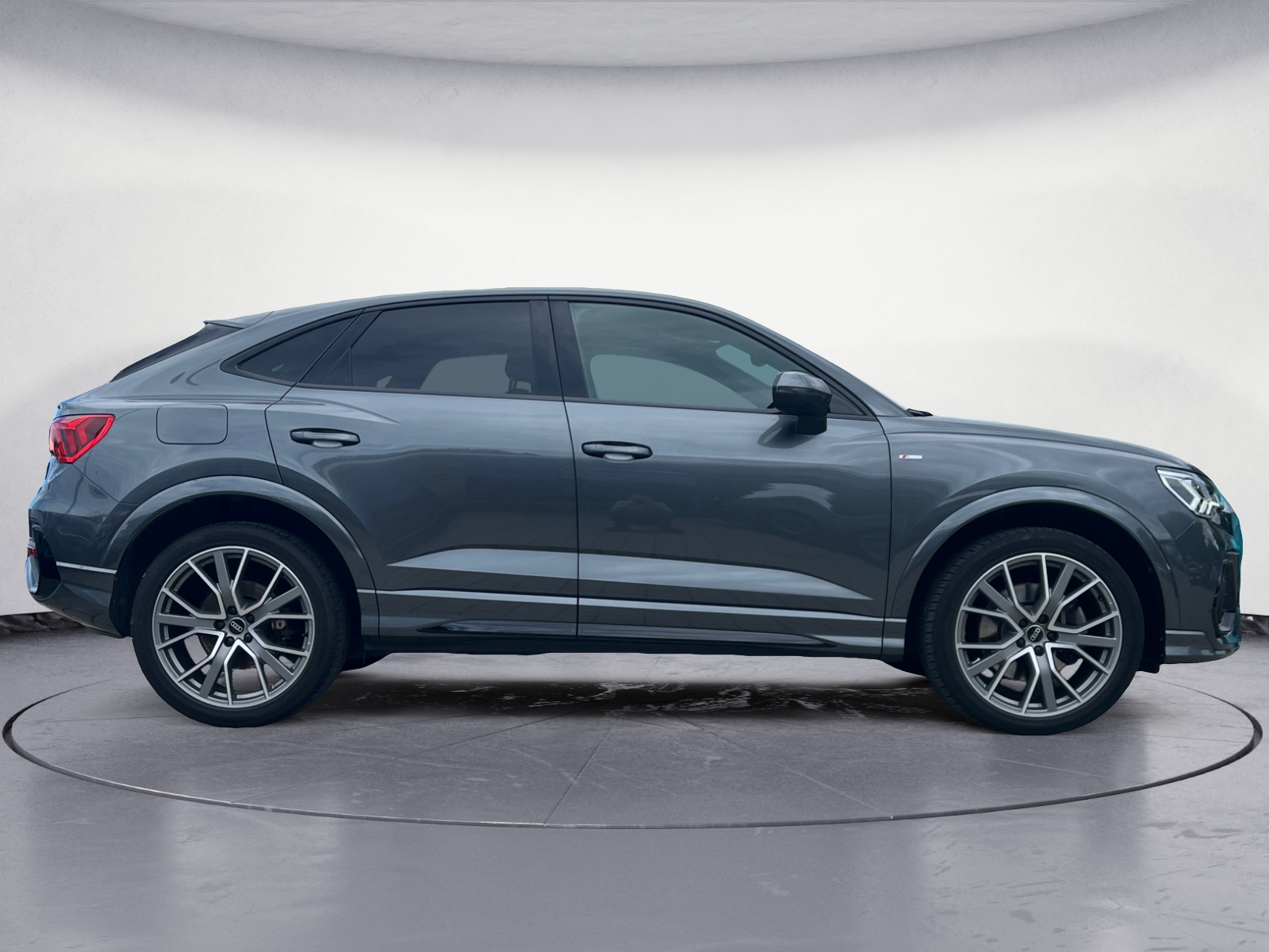 Audi - Q3 40 TFSI Sportback quattro S tronic S line