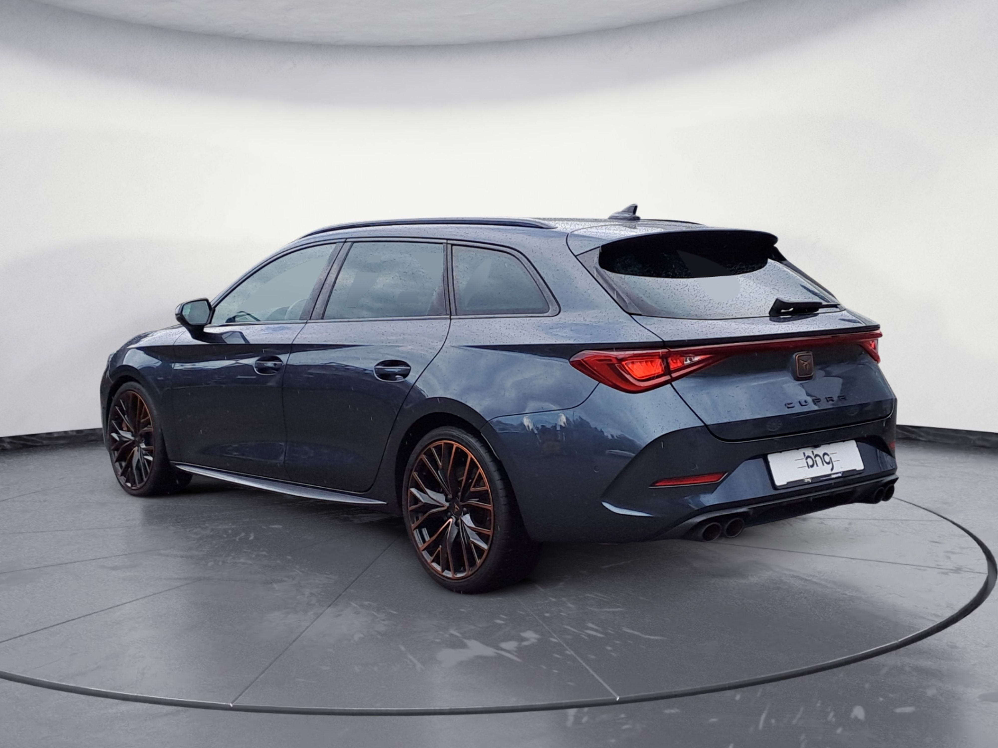 Cupra - Leon Sportstourer 2.0 TSI 4Drive DSG VZ