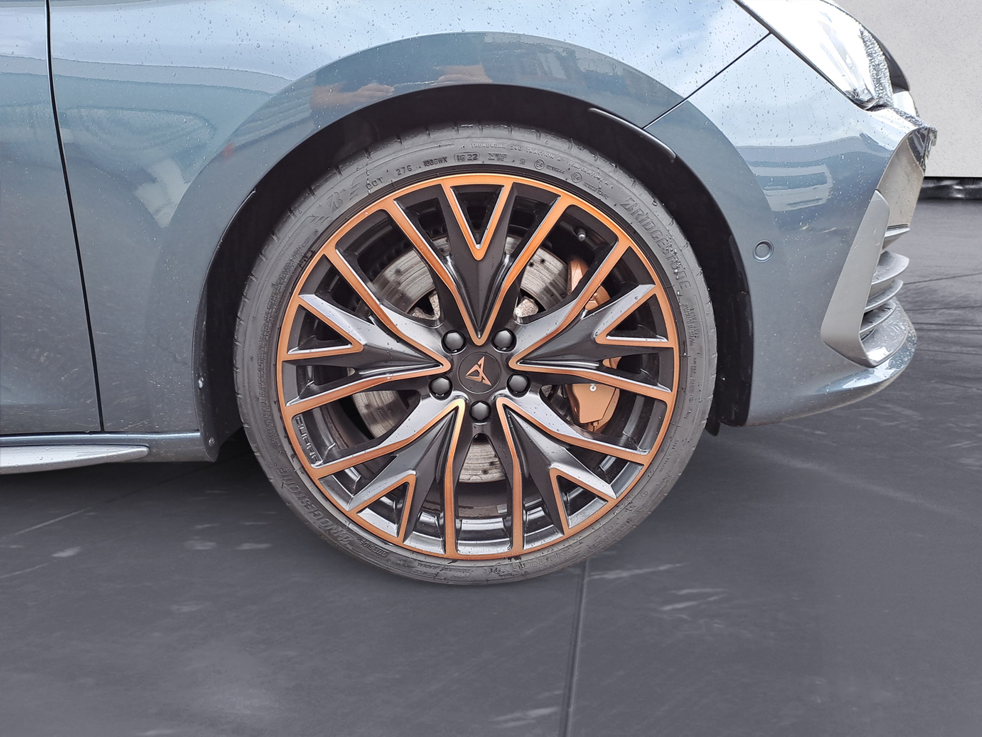Cupra - Leon Sportstourer 2.0 TSI 4Drive DSG VZ