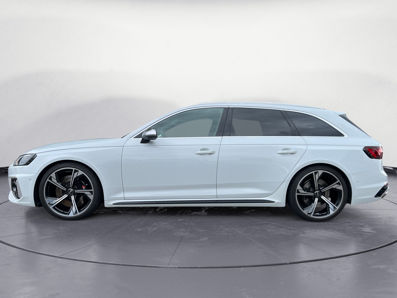 Audi - RS4 Avant quattro tiptronic