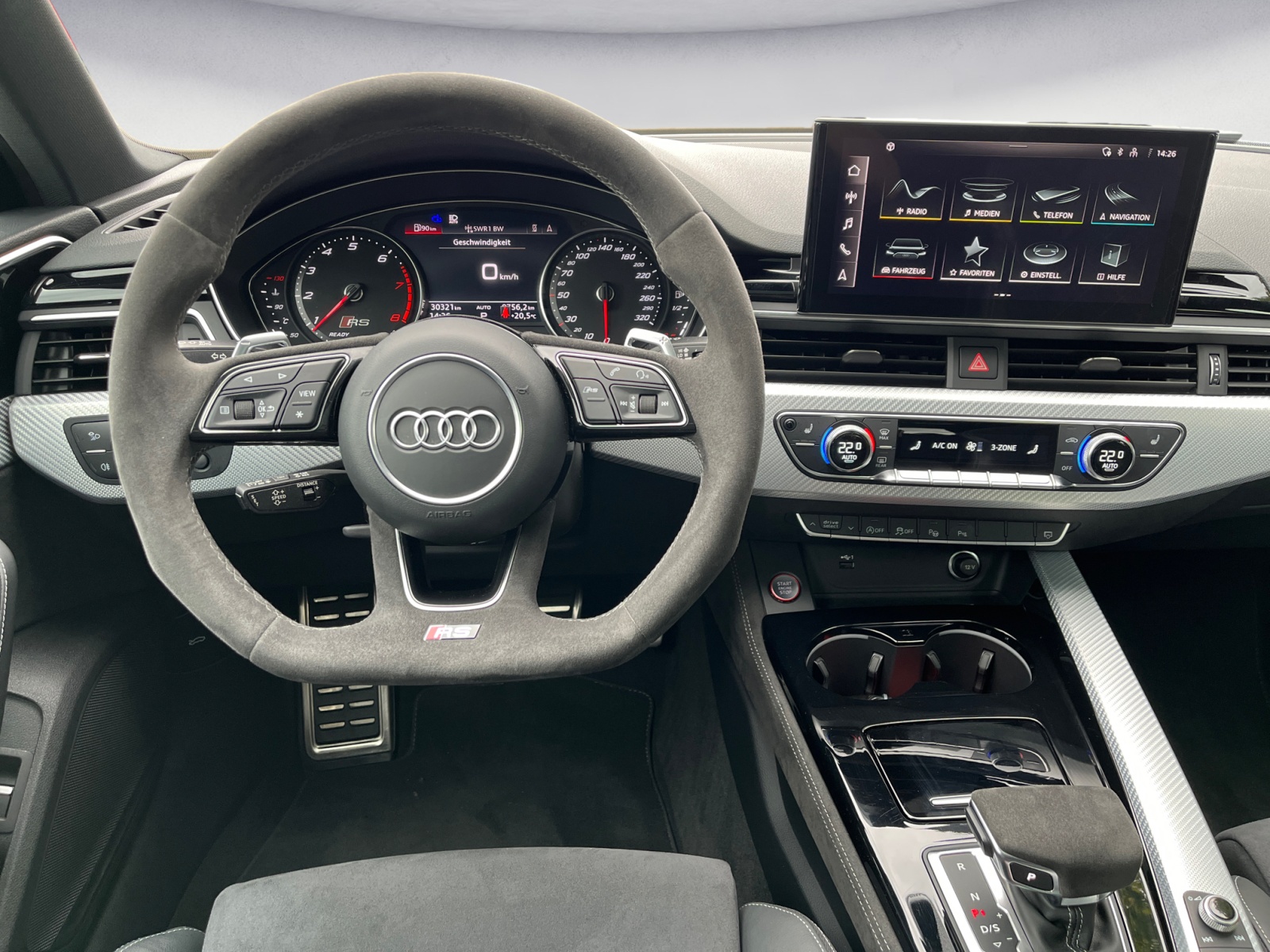 Audi - RS4 Avant quattro tiptronic