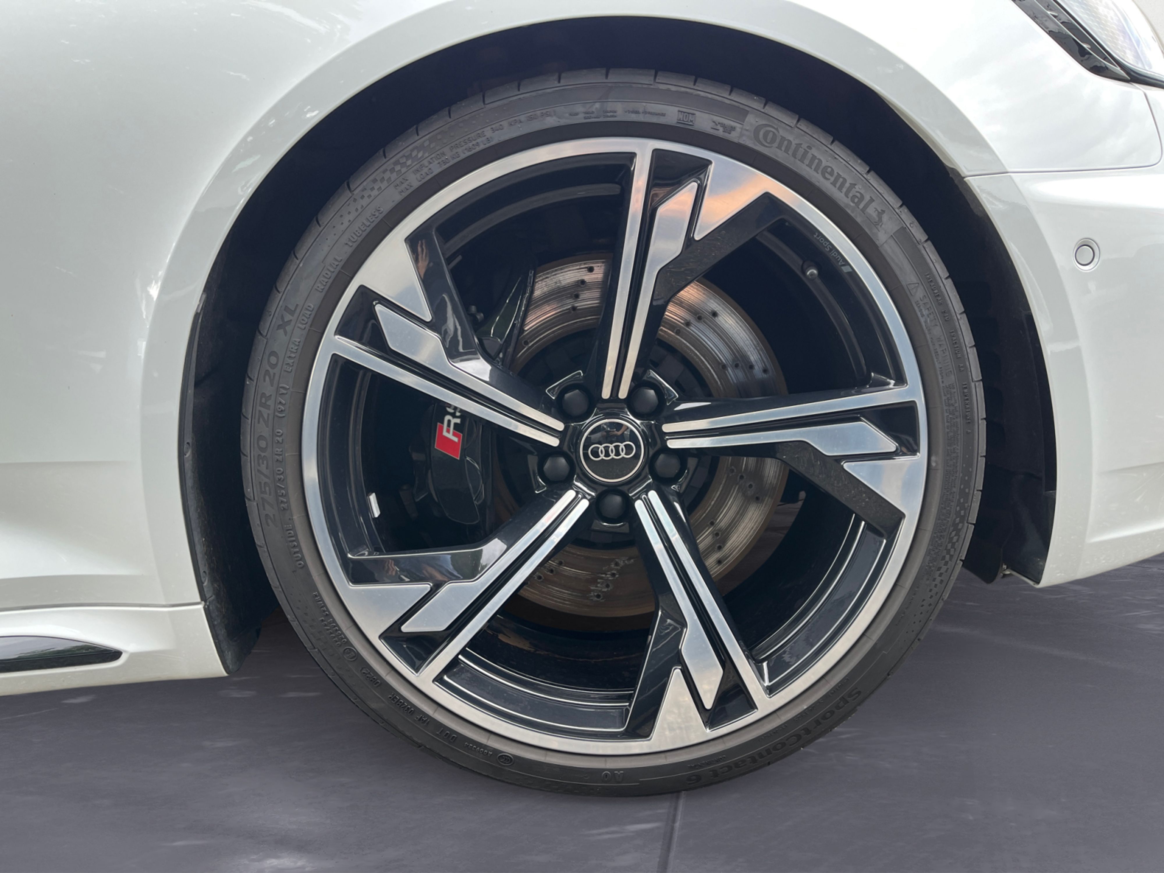 Audi - RS4 Avant quattro tiptronic