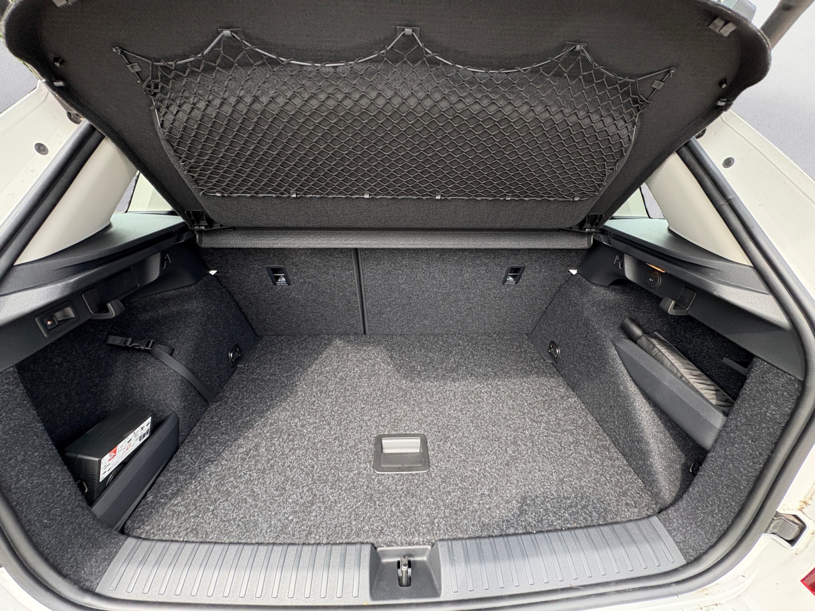 Skoda - Kamiq Drive 1,0 TSI  7-Gang automat