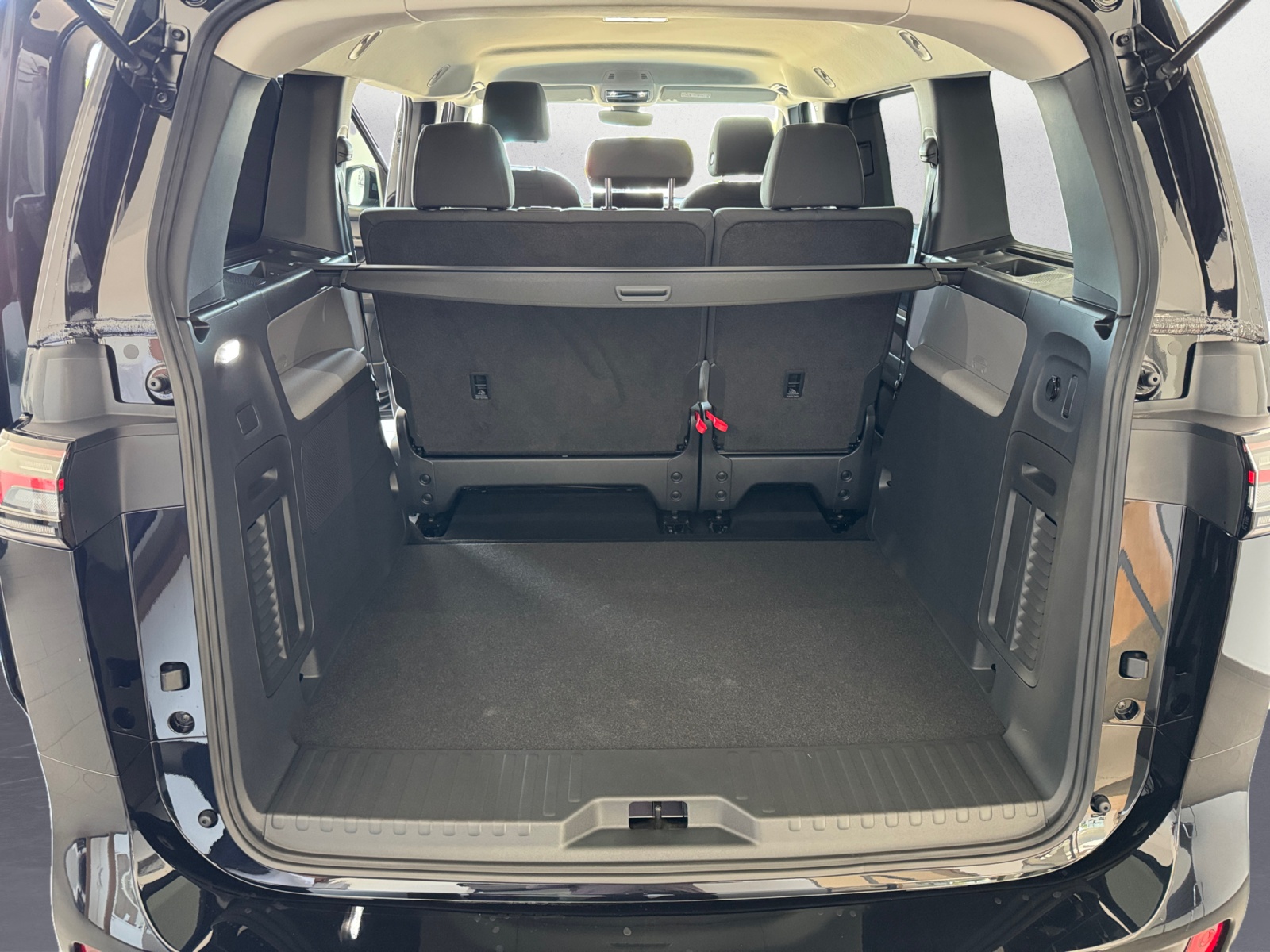 Volkswagen - ID. Buzz Pure  Heckantrie b 1-Gang-Automatik Radst. 2989 mm