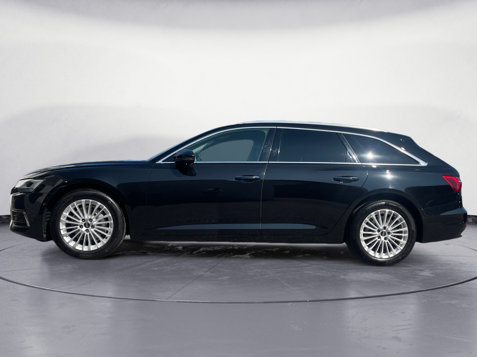 Audi - A6 Avant 40 TDI S tronic design