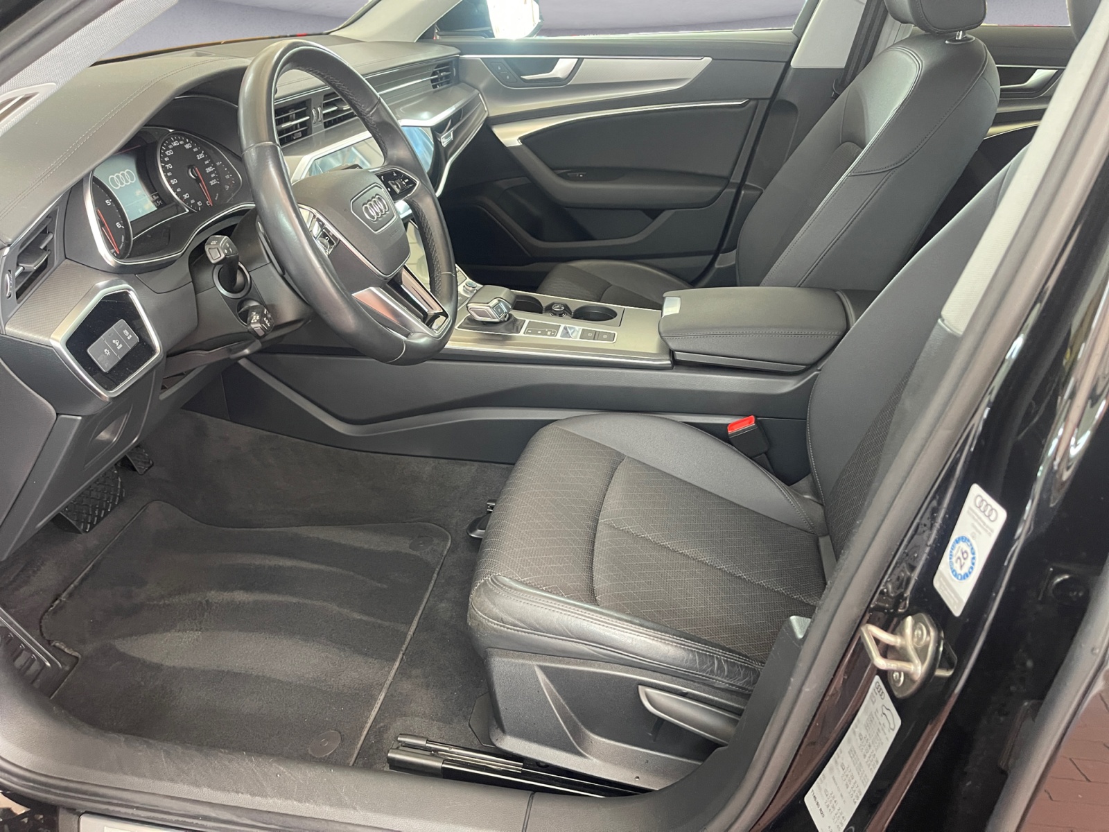 Audi - A6 Avant 40 TDI S tronic design