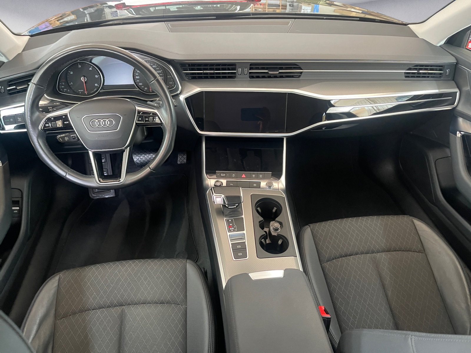 Audi - A6 Avant 40 TDI S tronic design