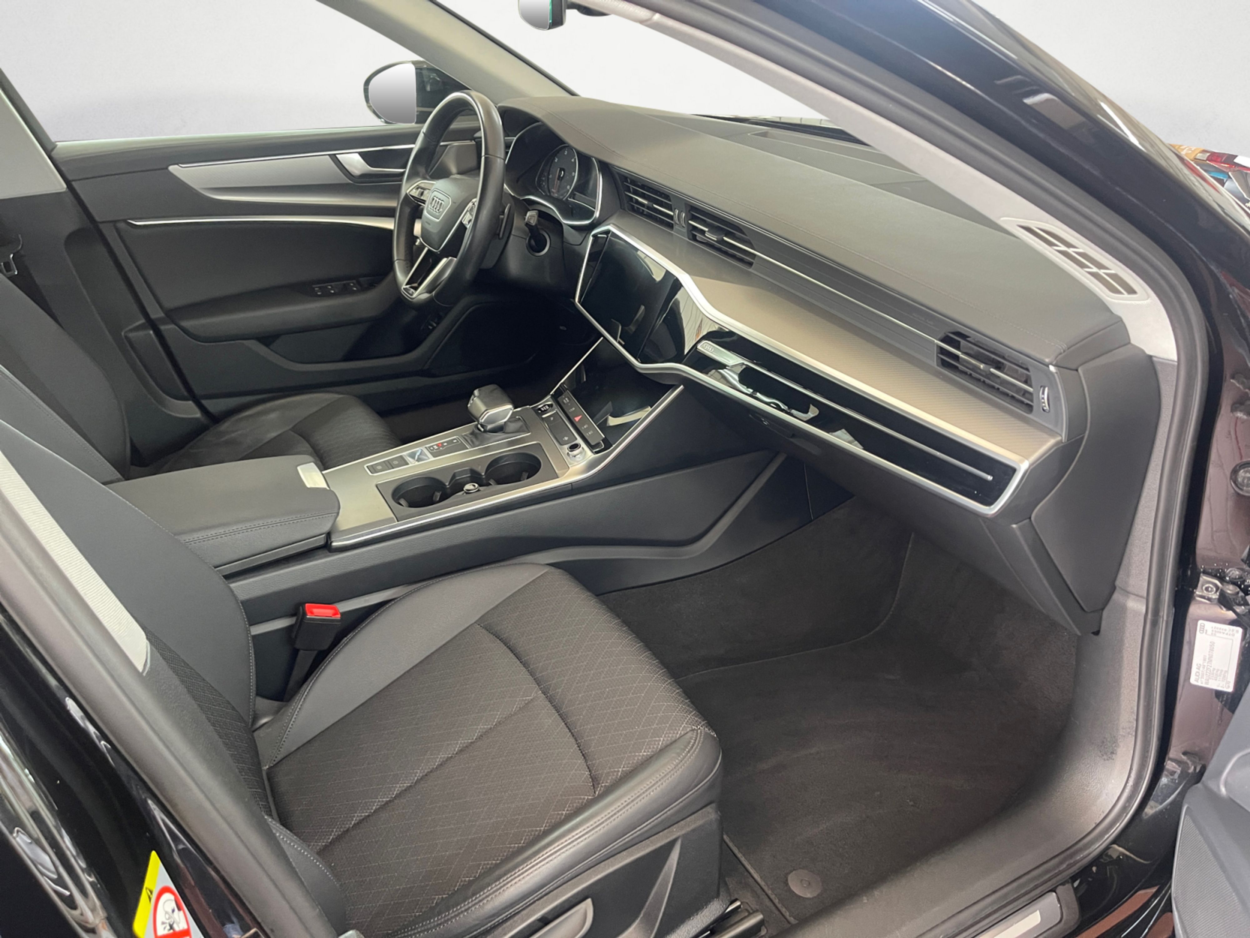 Audi - A6 Avant 40 TDI S tronic design