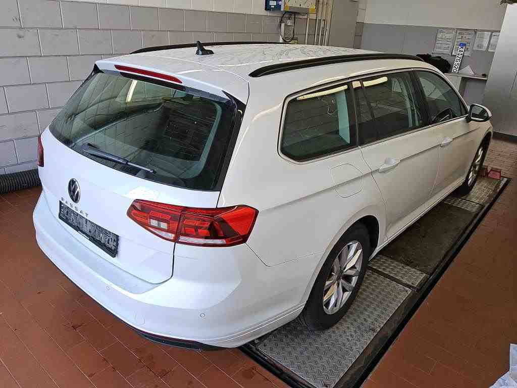 Volkswagen - Passat Variant 2.0 TDI SCR DSG Business