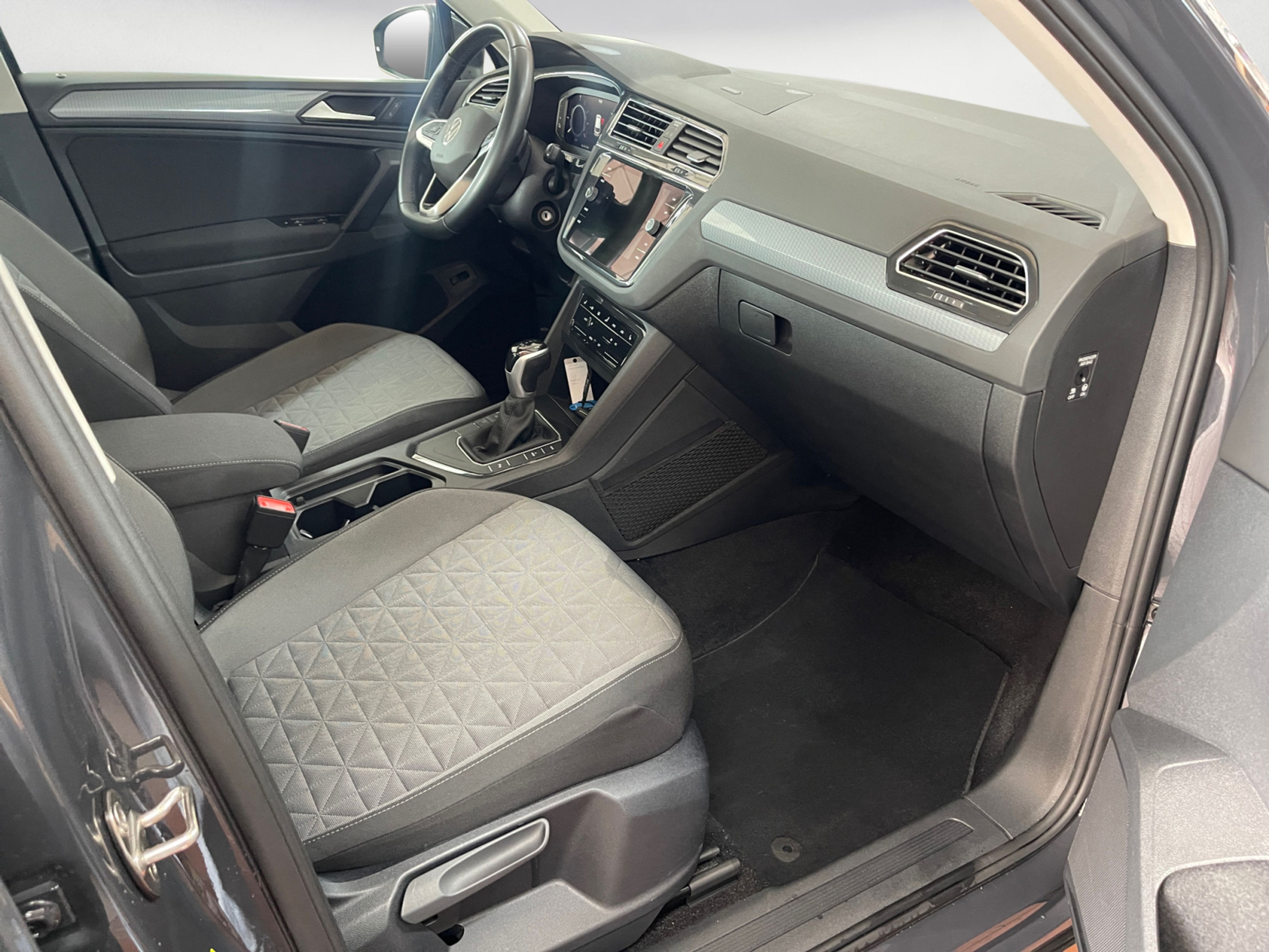 Volkswagen - Tiguan 1.4 eHybrid OPF DSG Life