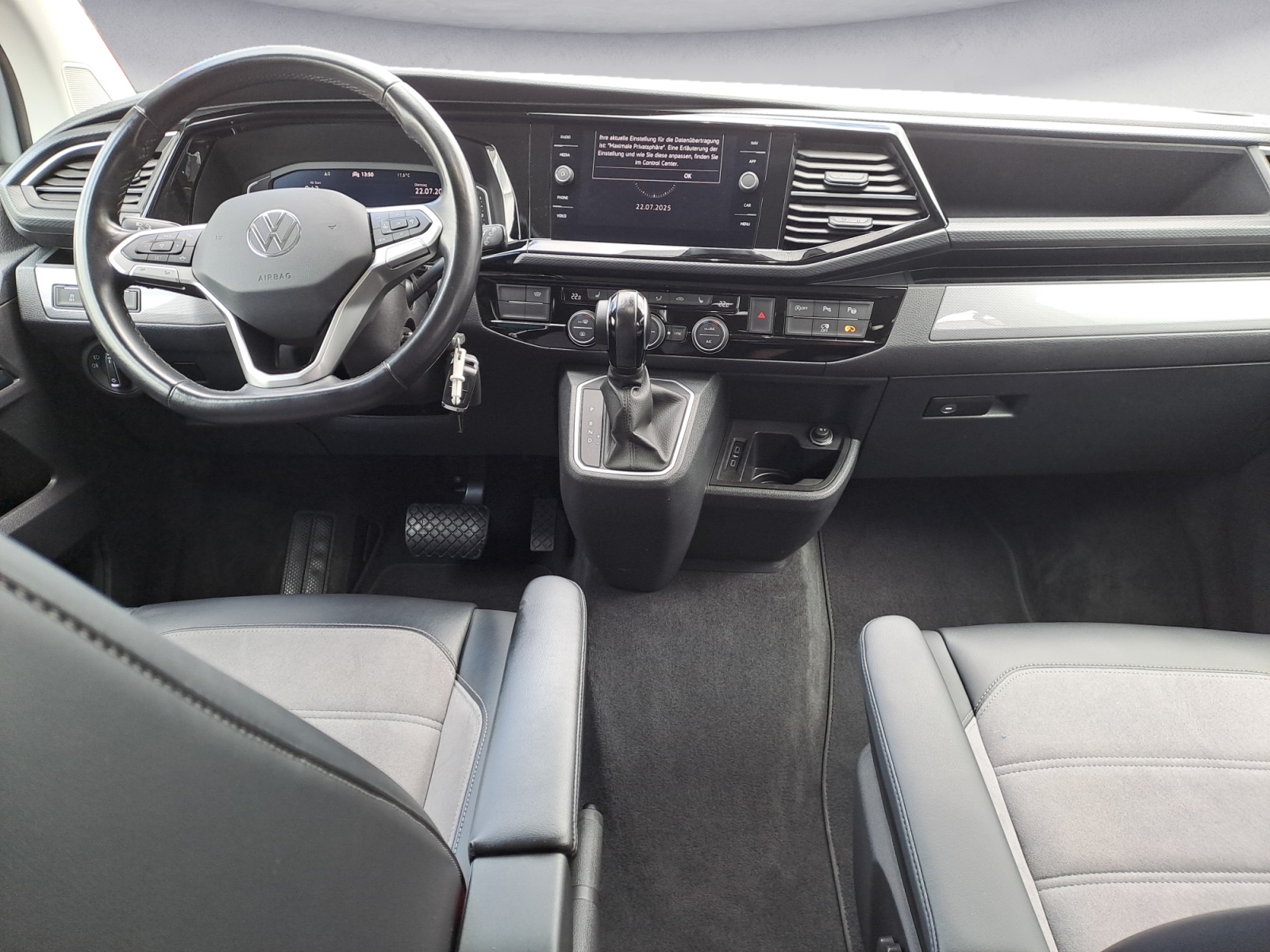 Volkswagen - T6.1 Multivan DSG 4Motion